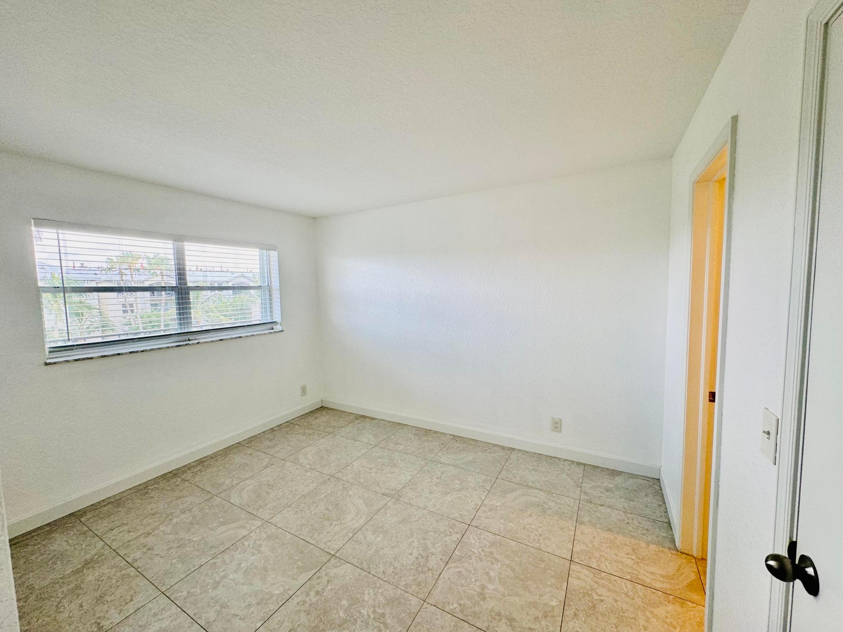 SEAGATE OF GULFSTREAM CONDO - Residential Lease