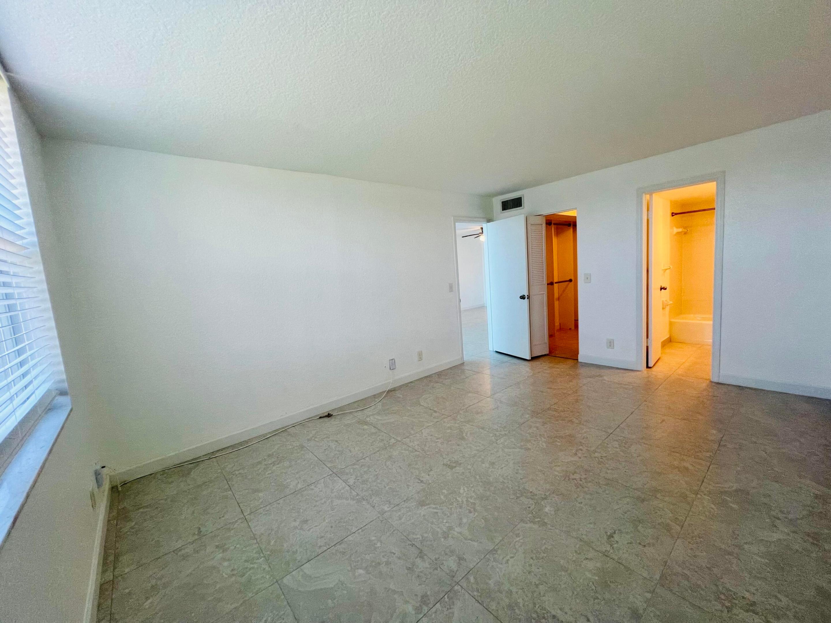 SEAGATE OF GULFSTREAM CONDO - Residential Lease