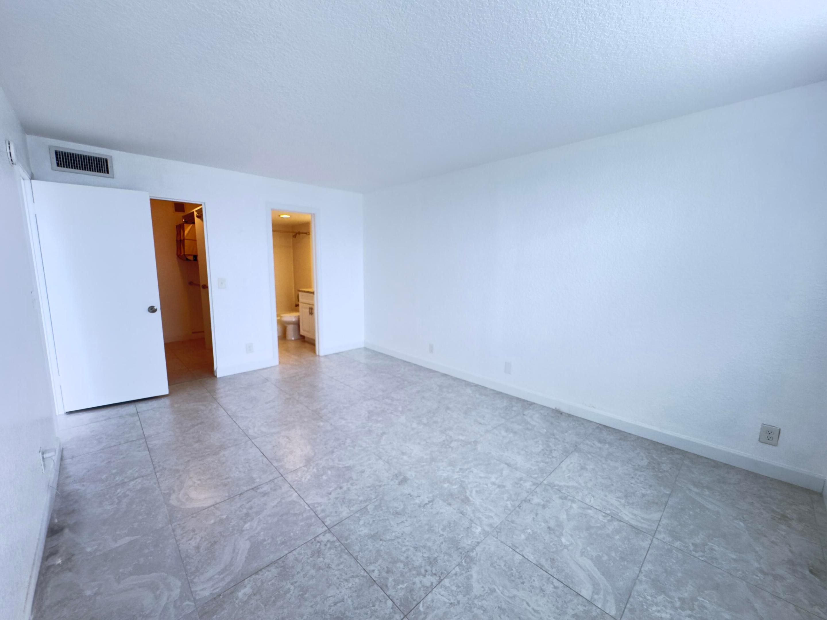 SEAGATE OF GULFSTREAM CONDO - Residential Lease
