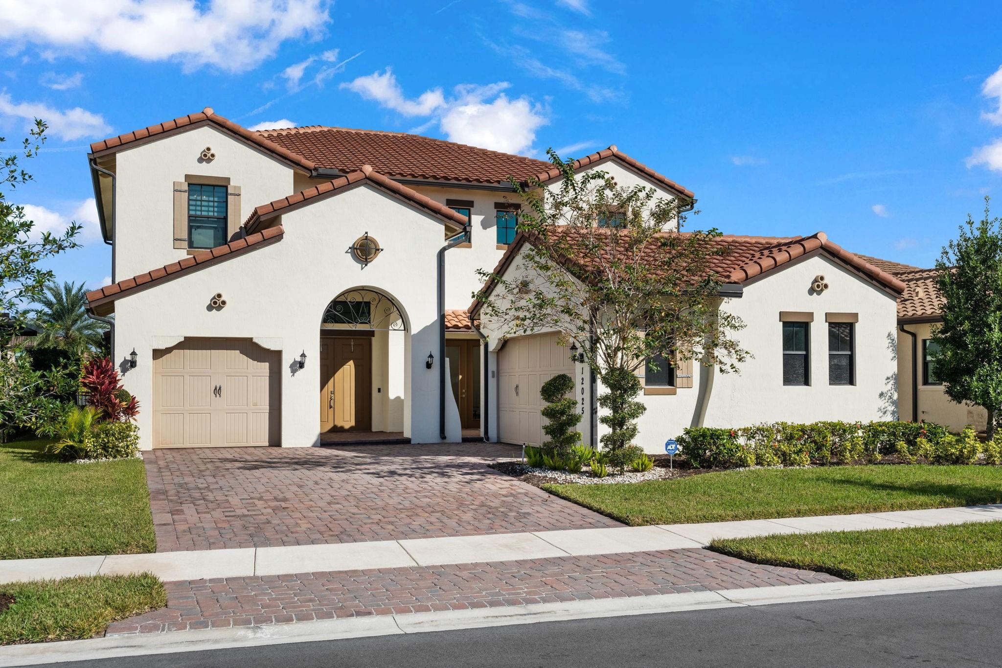 PARKLAND BAY - Residential
