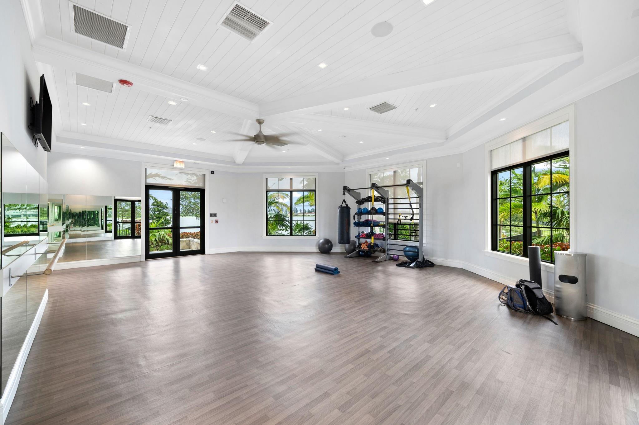 PARKLAND BAY - Residential