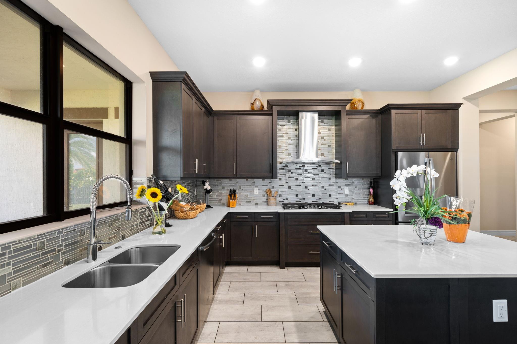 PARKLAND BAY - Residential