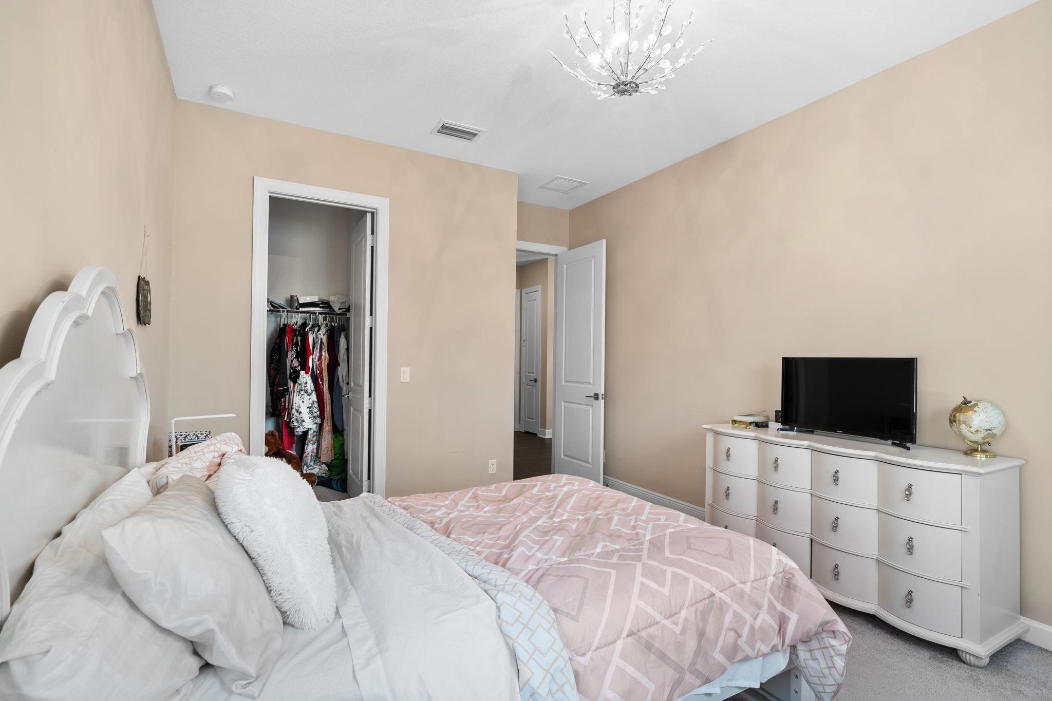 PARKLAND BAY - Residential
