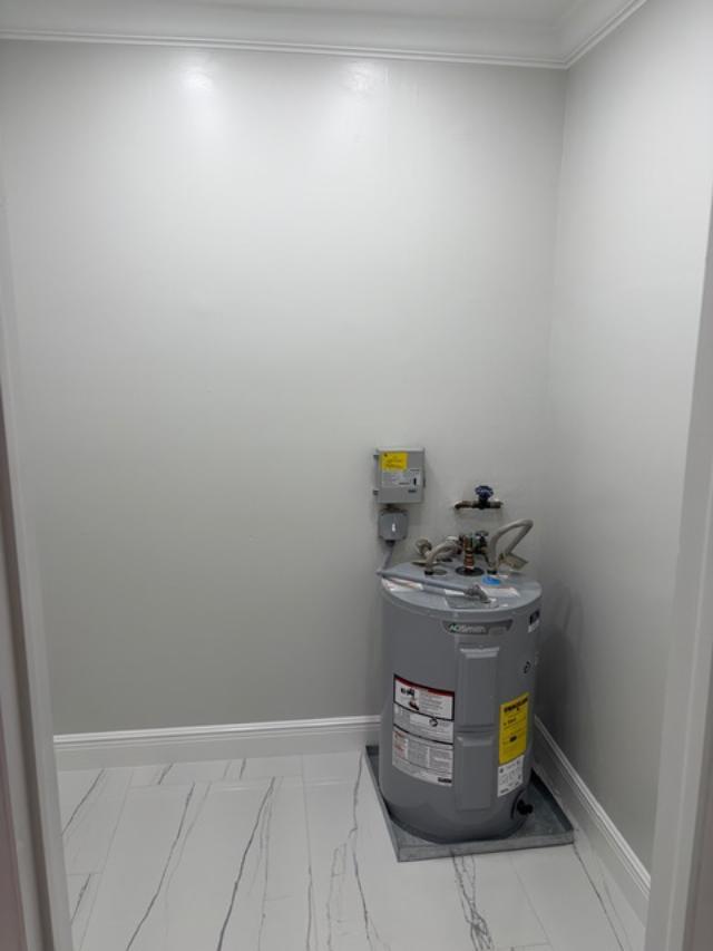 OAKLAND GROVE VILLAGE CONDO - Residential Lease