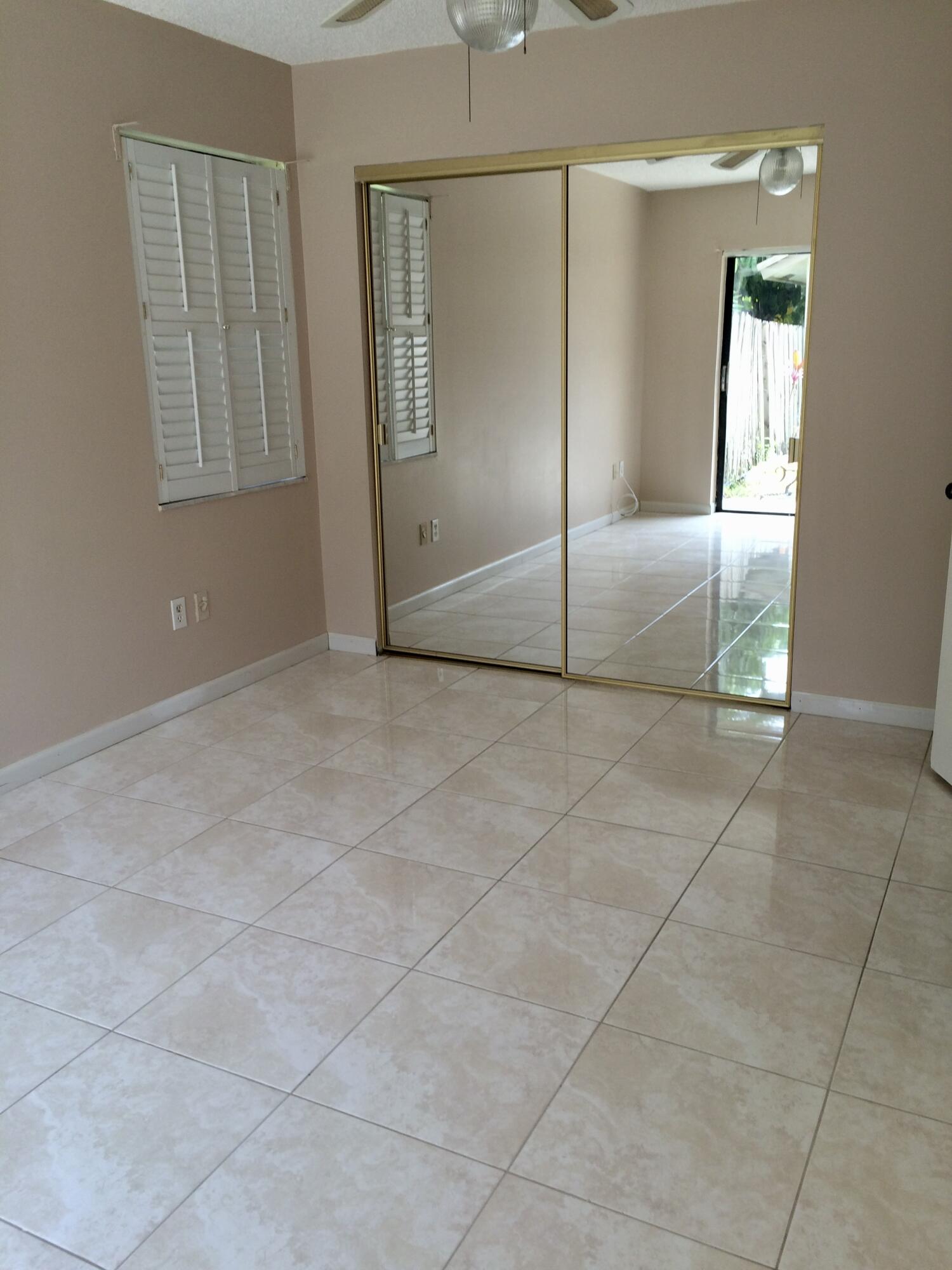 SANDALFOOT COVE SEC 10 - Residential Lease