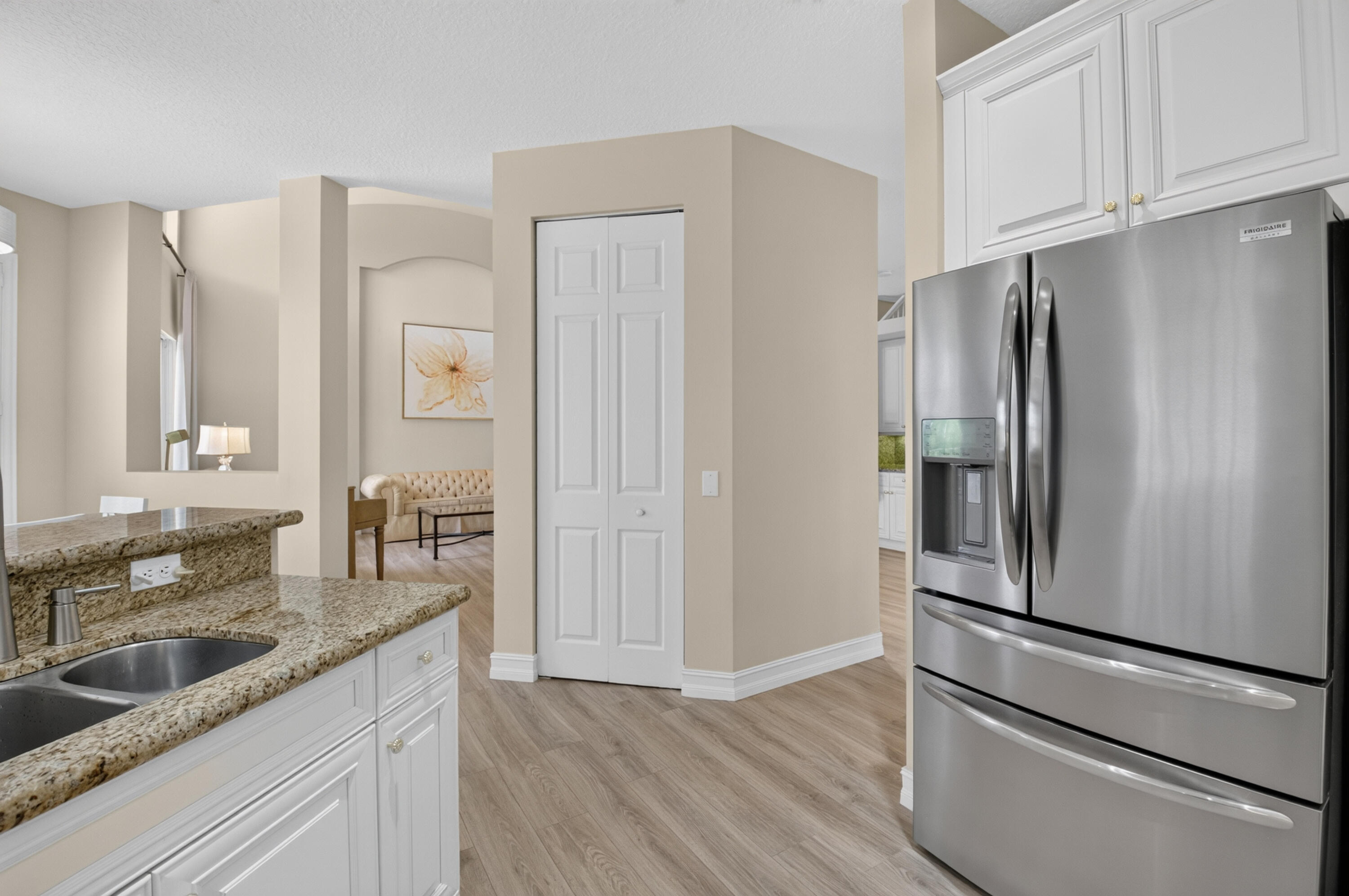 CANYON SPRINGS - Residential