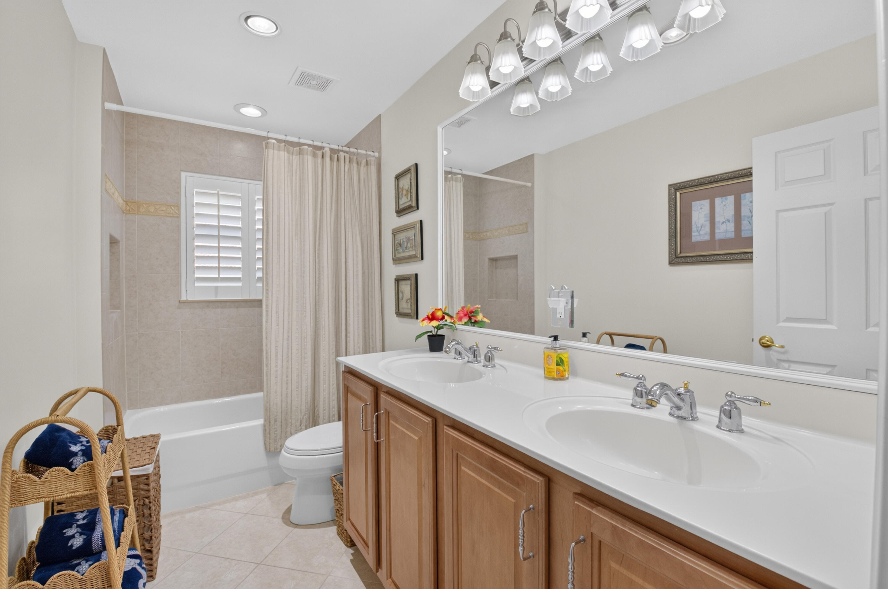 CANYON SPRINGS - Residential