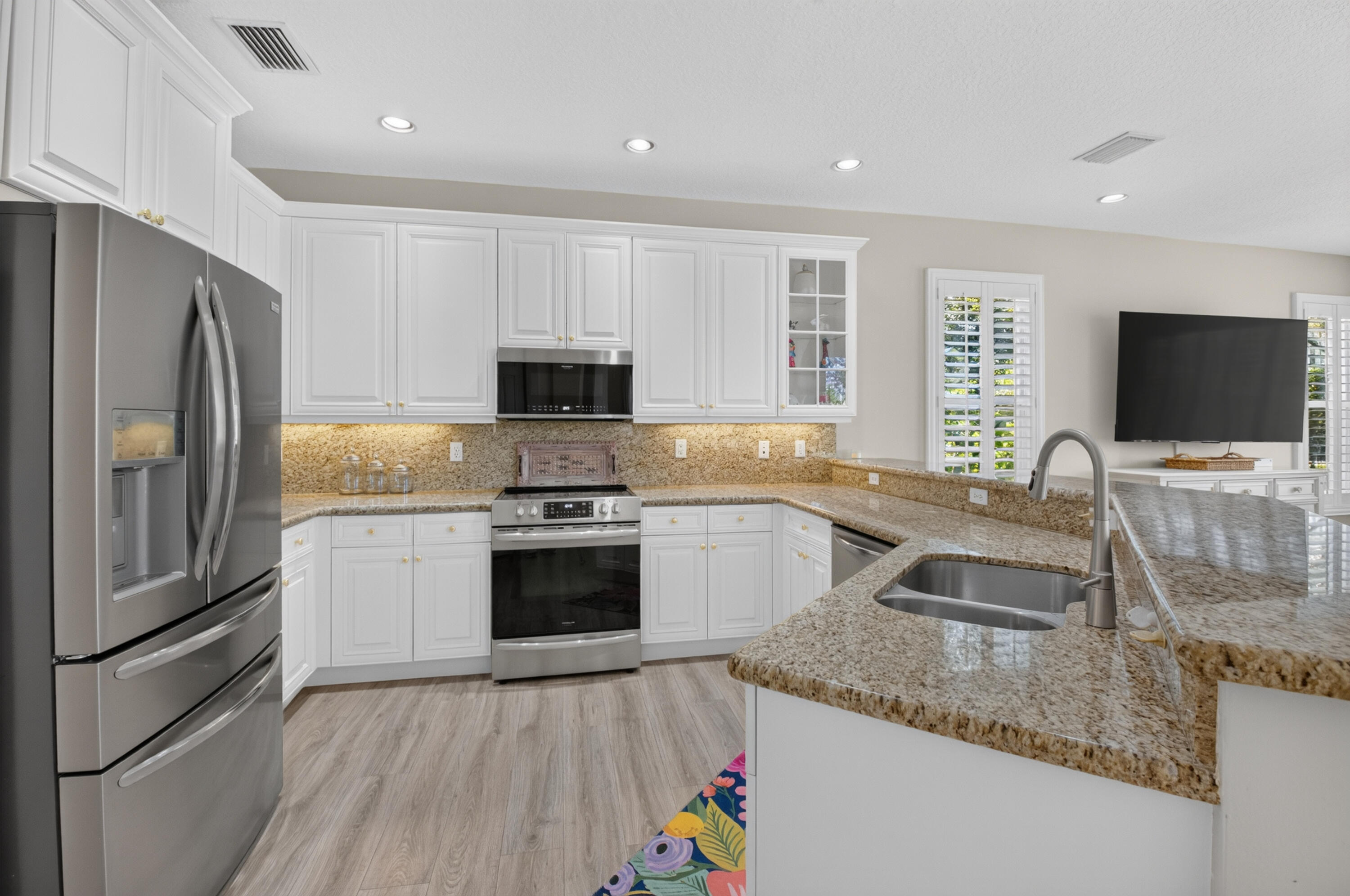 CANYON SPRINGS - Residential