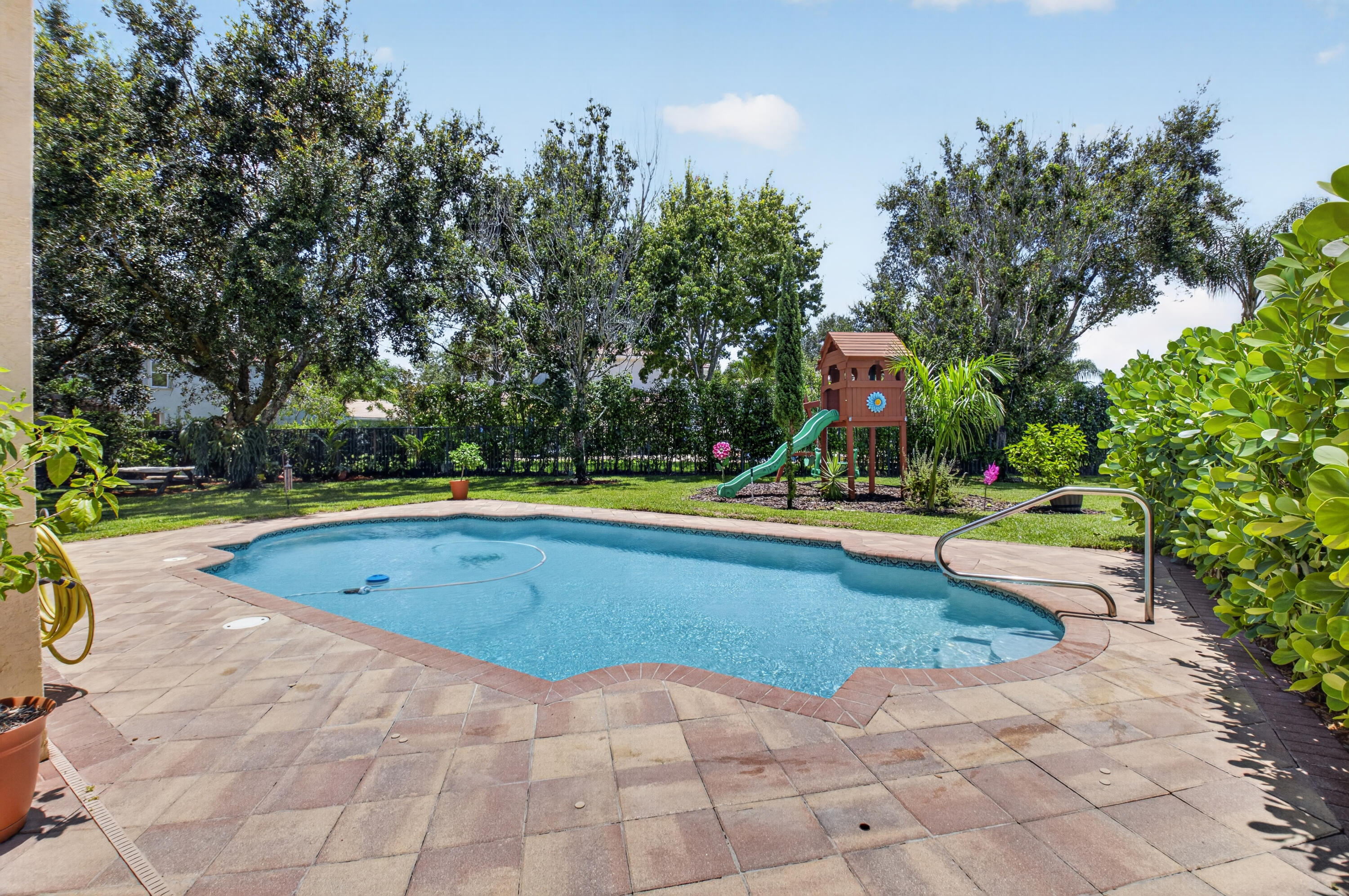 CANYON SPRINGS - Residential