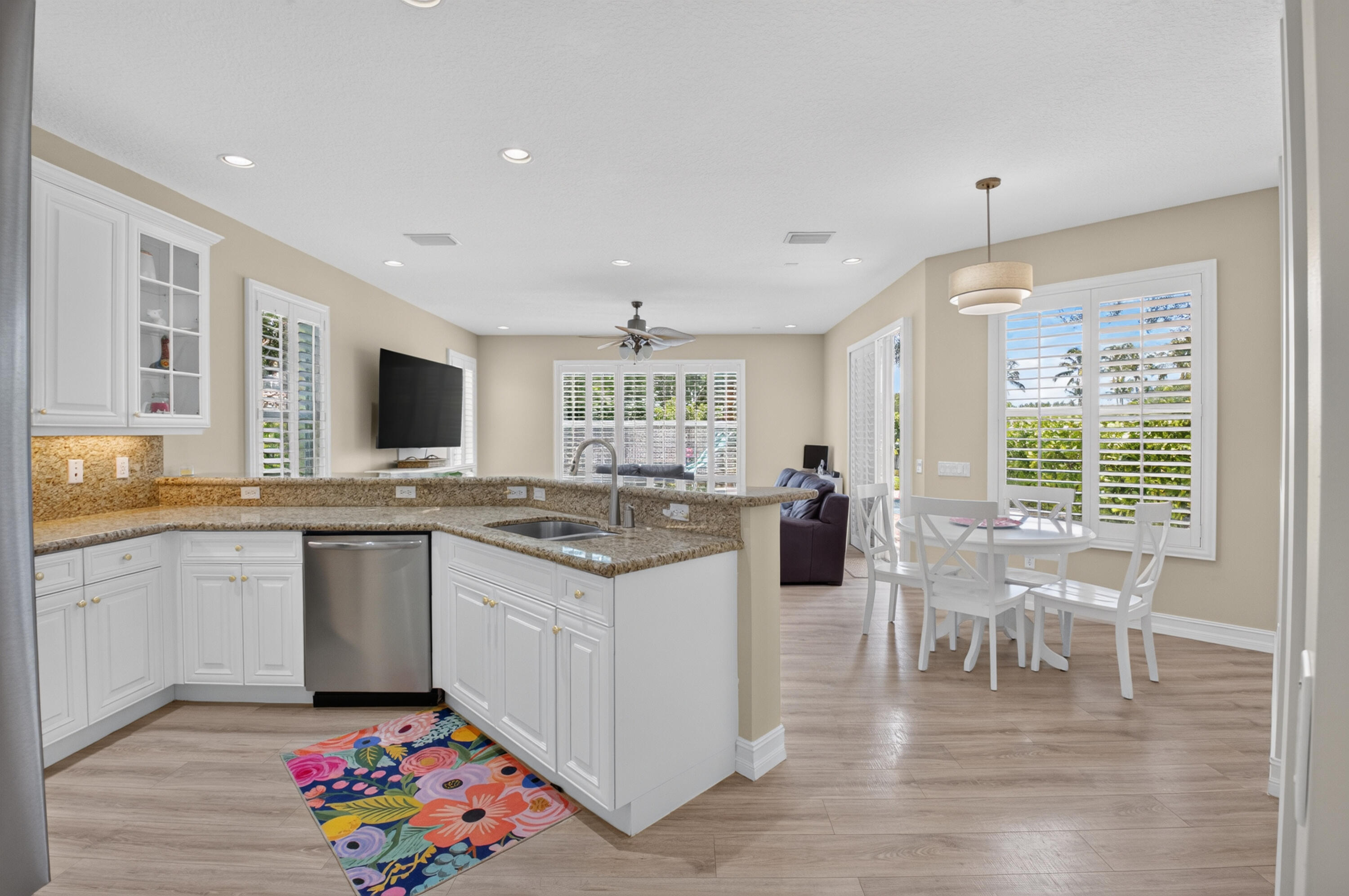CANYON SPRINGS - Residential