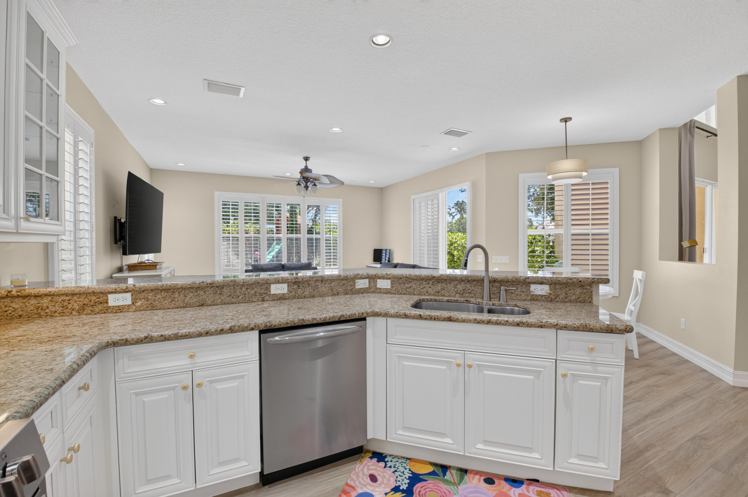 CANYON SPRINGS - Residential