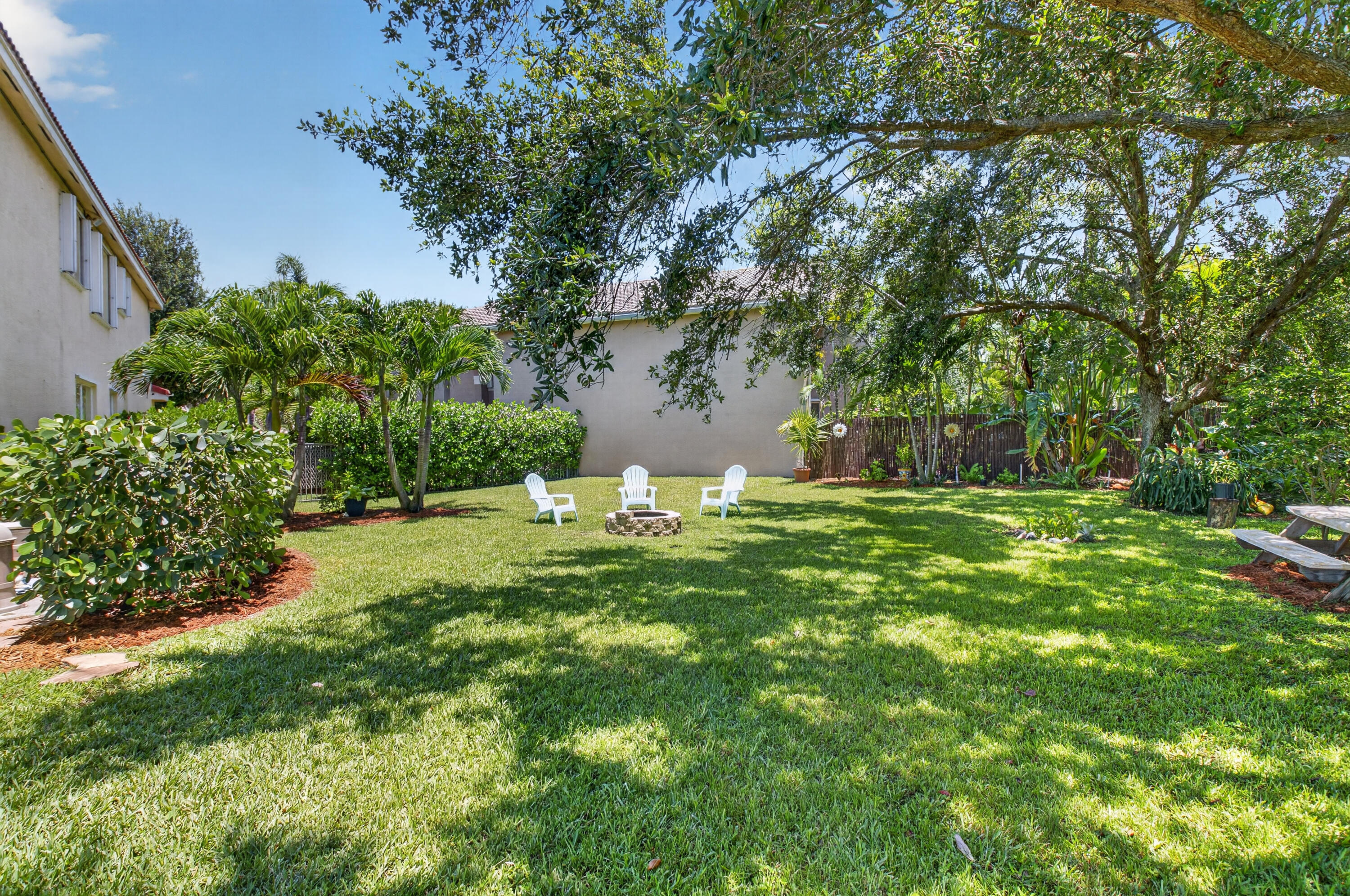 CANYON SPRINGS - Residential