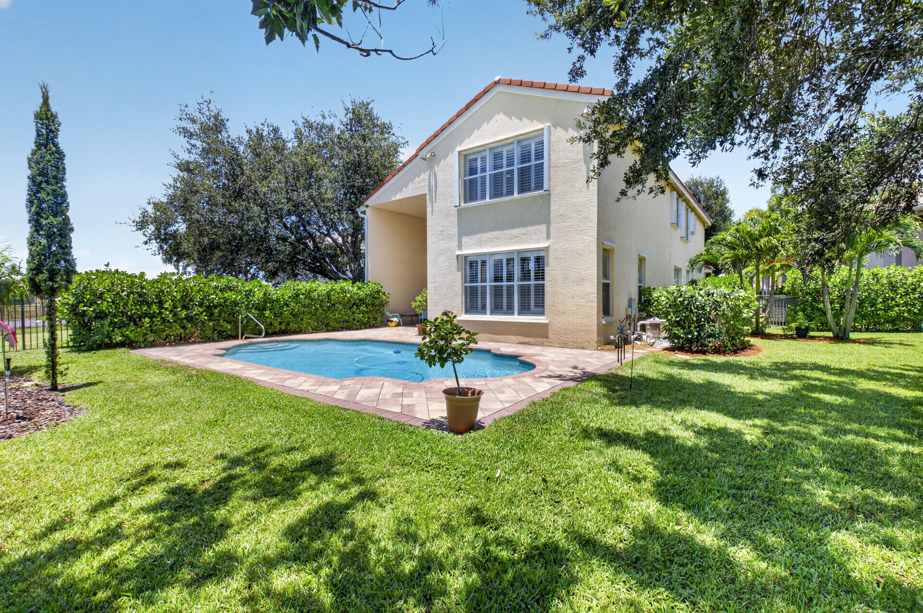 CANYON SPRINGS - Residential