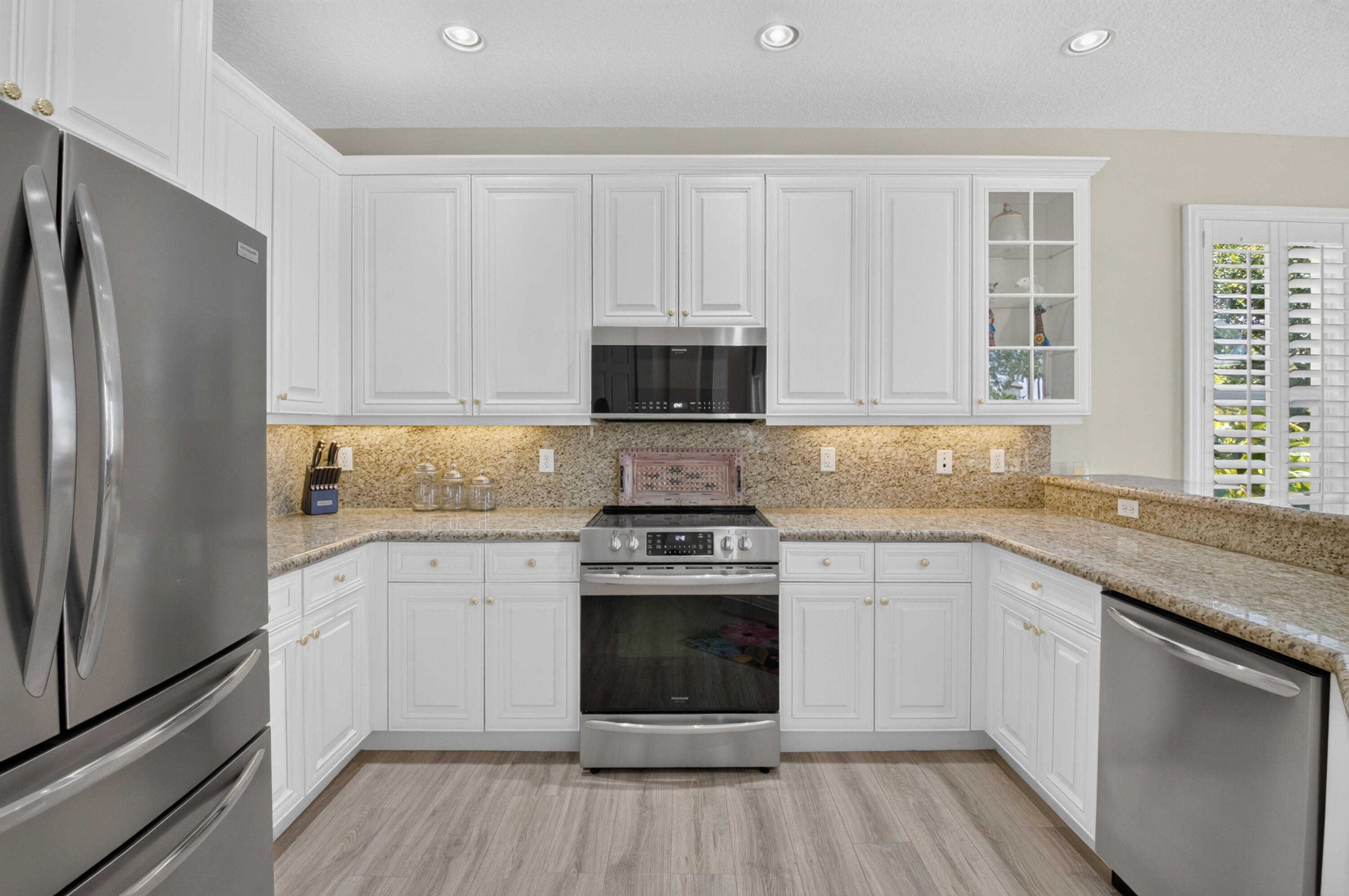 CANYON SPRINGS - Residential
