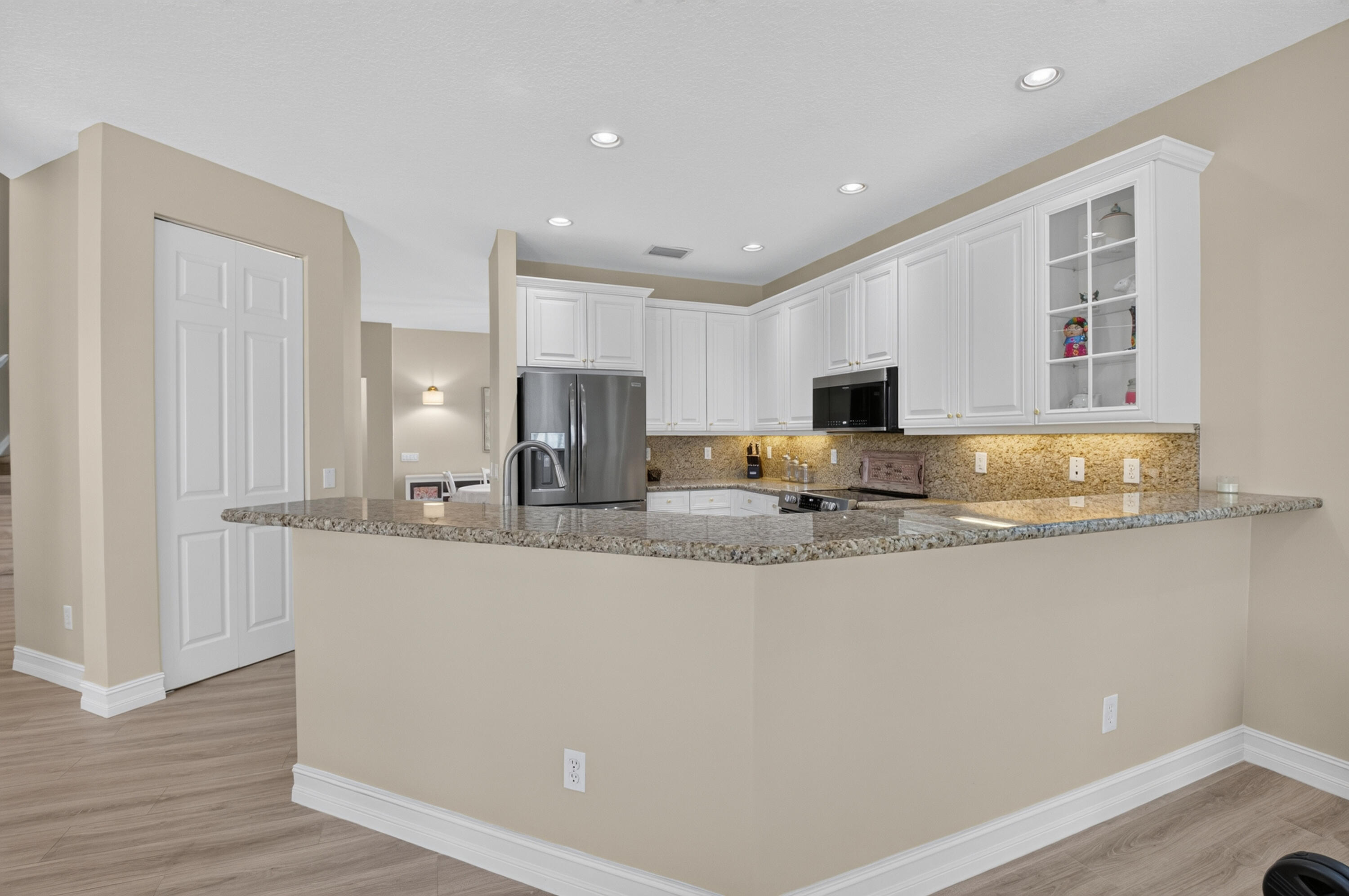 CANYON SPRINGS - Residential