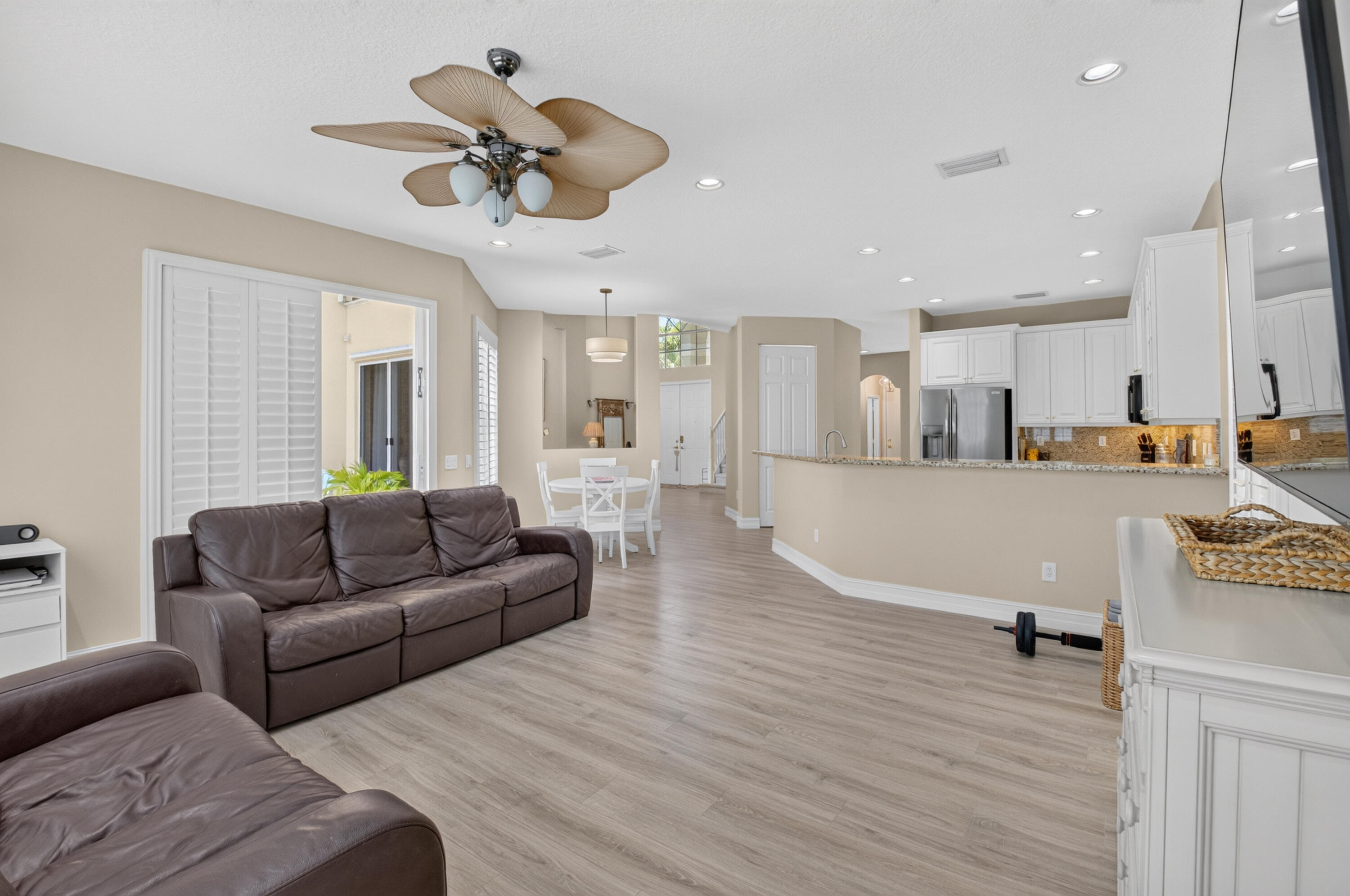 CANYON SPRINGS - Residential