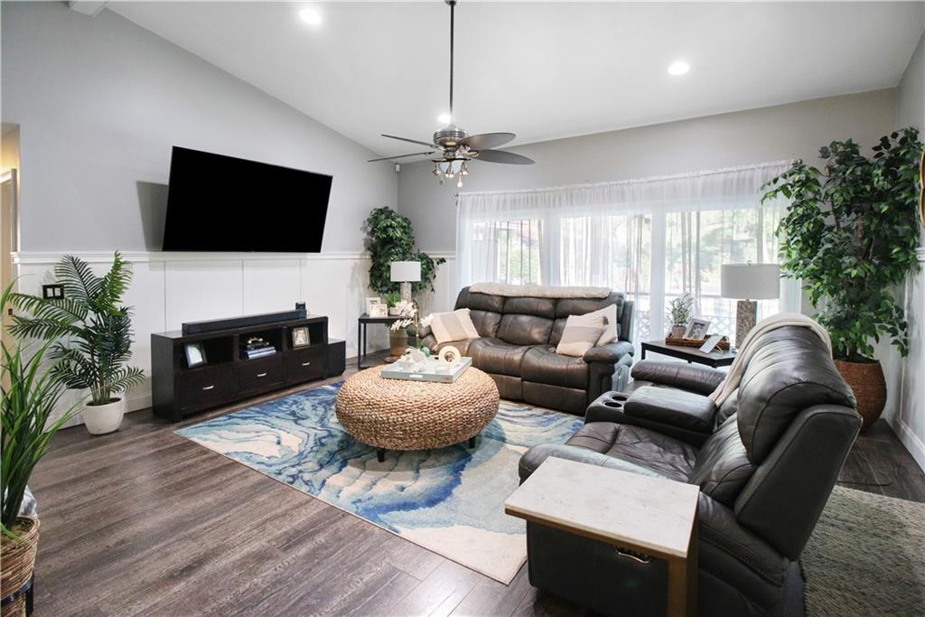 North Springs - Residential