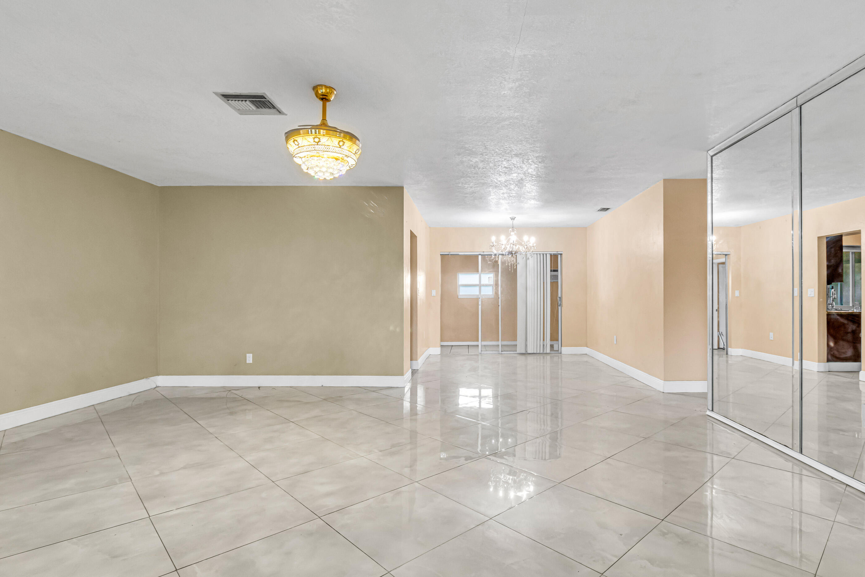 SUNRISE GOLF VILLAGE SECOND ADD - Residential