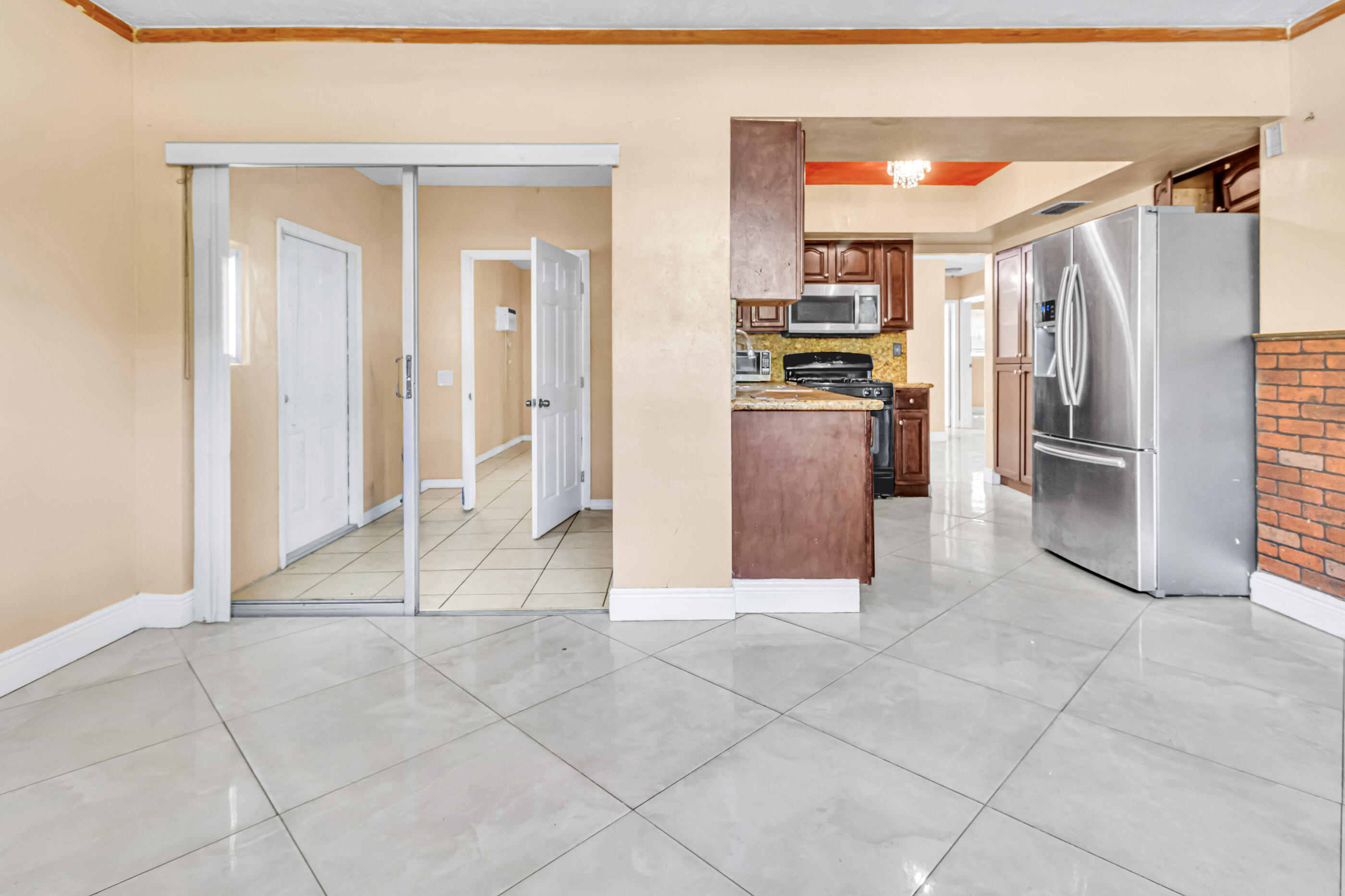 SUNRISE GOLF VILLAGE SECOND ADD - Residential