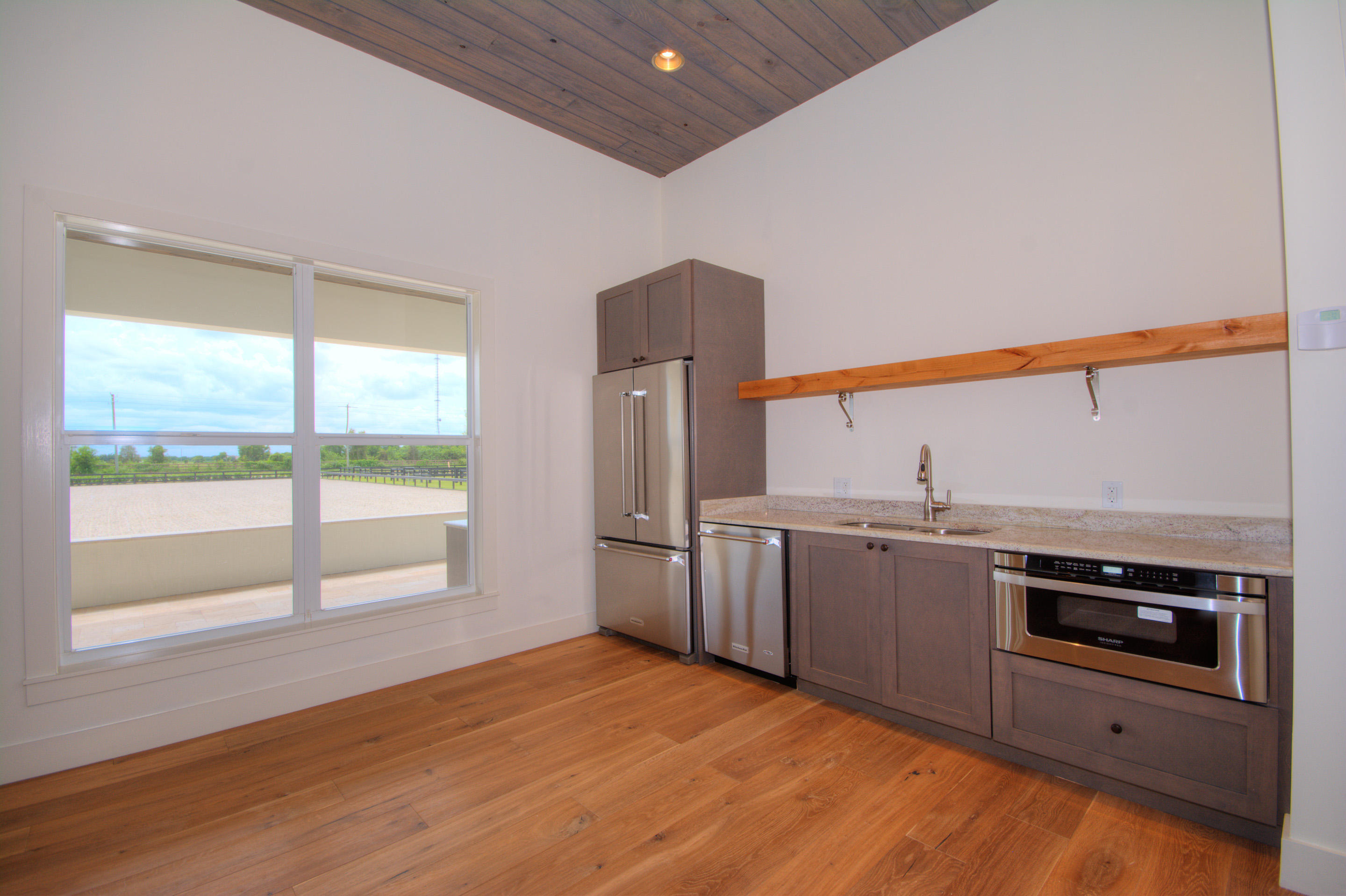 GRAND PRIX VILLAGE SOUTH - Residential