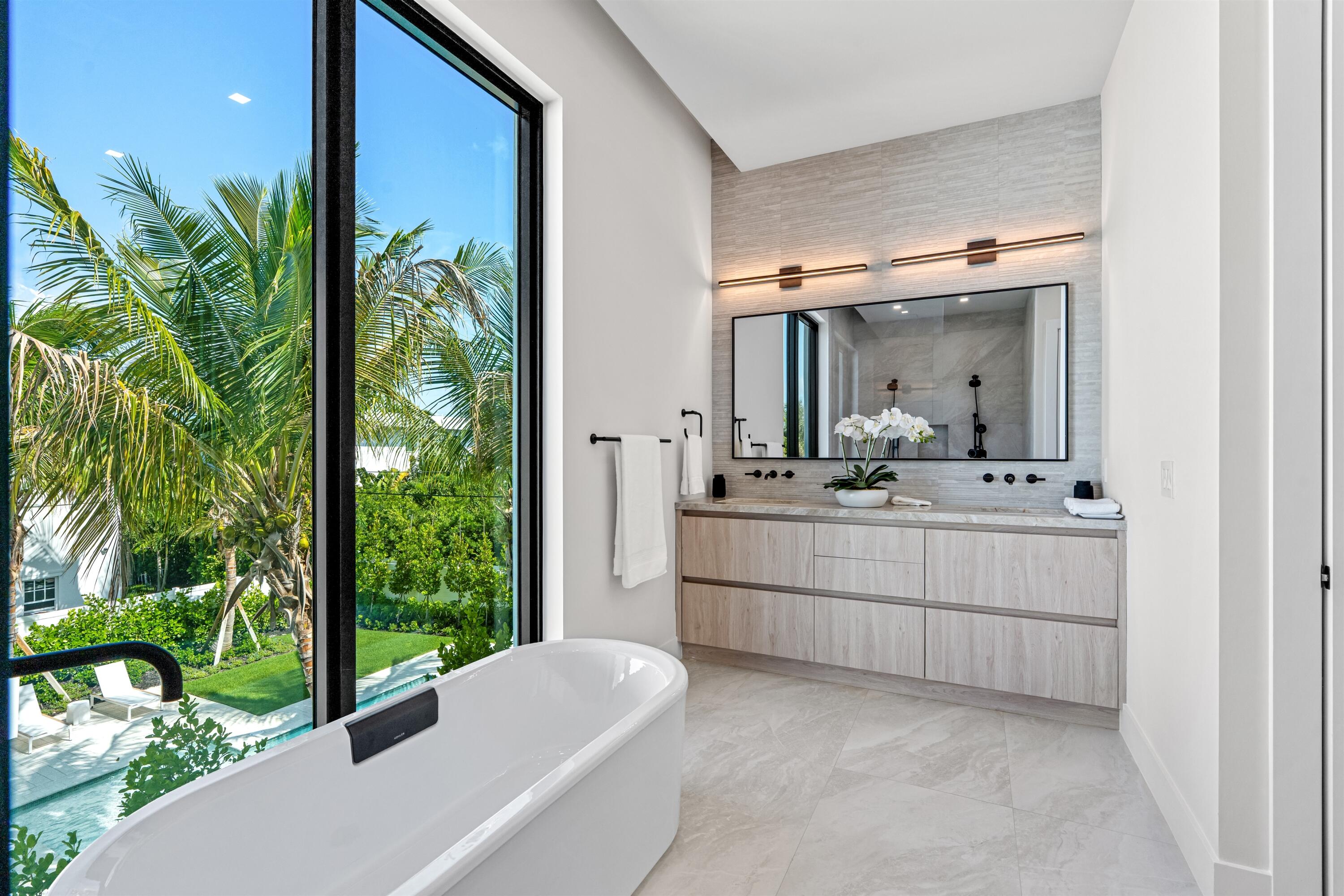LA HACIENDA DELRAY - Residential