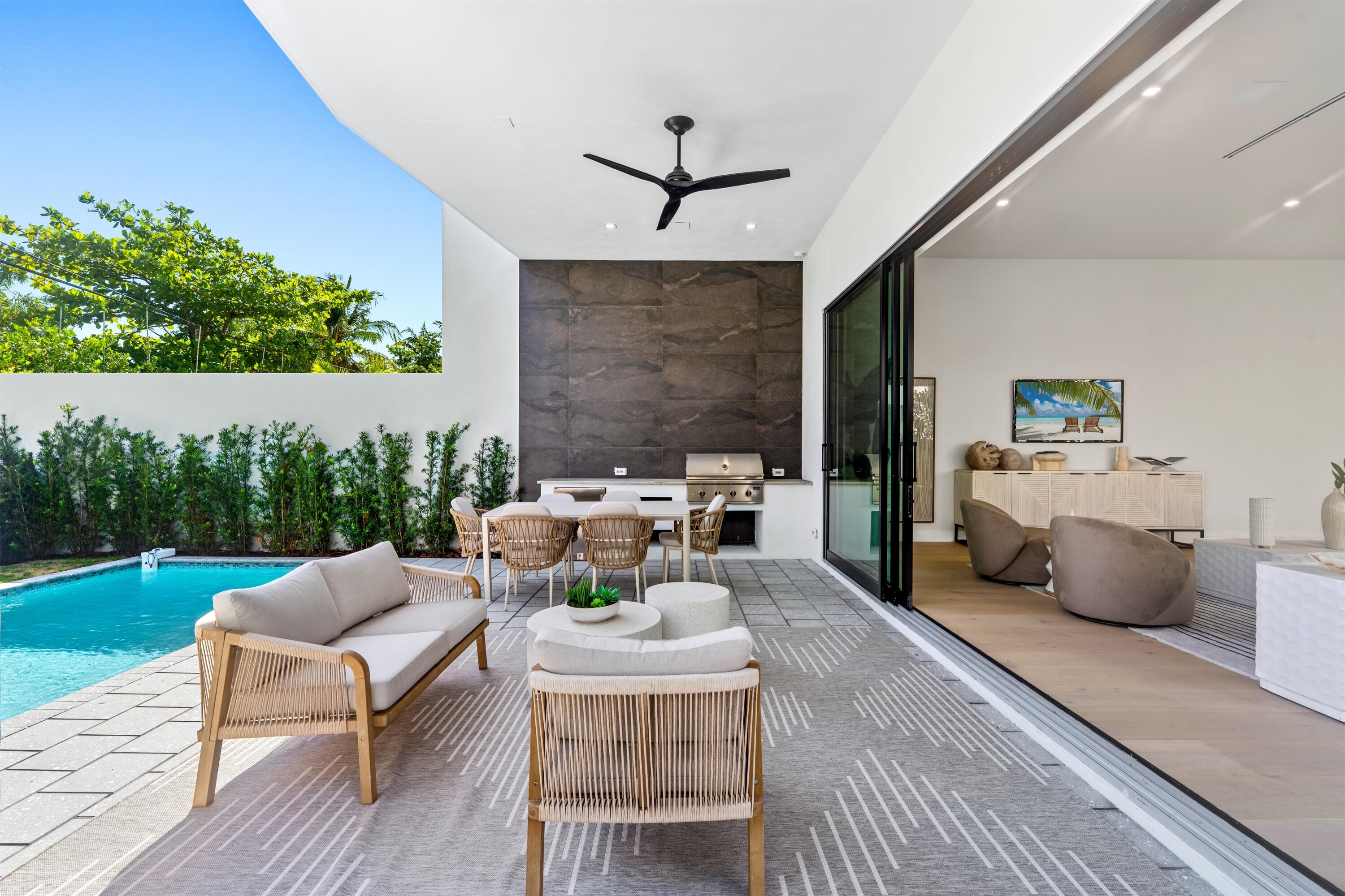LA HACIENDA DELRAY - Residential