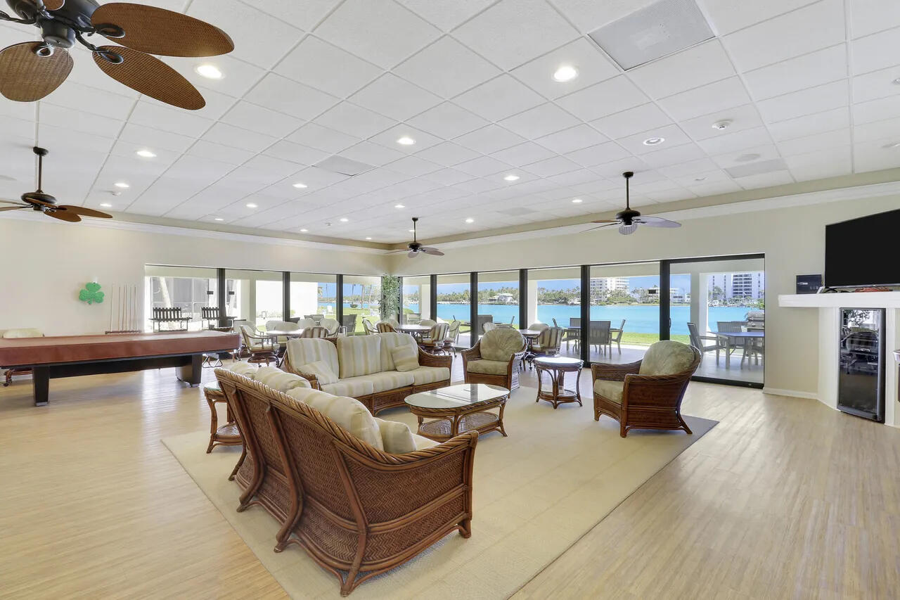 SANDPOINTE BAY CONDO - Residential