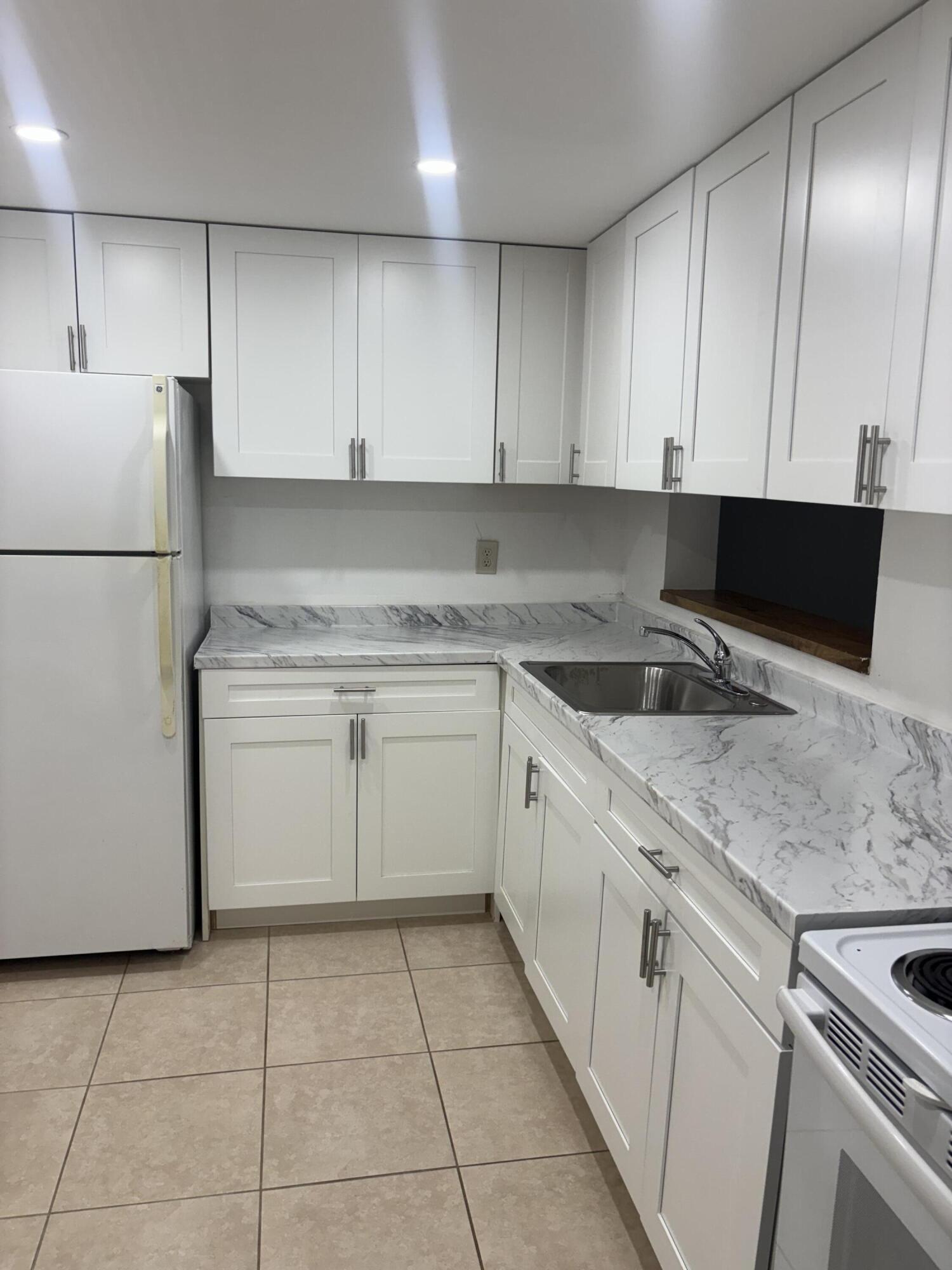 OLIVE LEAF CONDO - Residential Lease