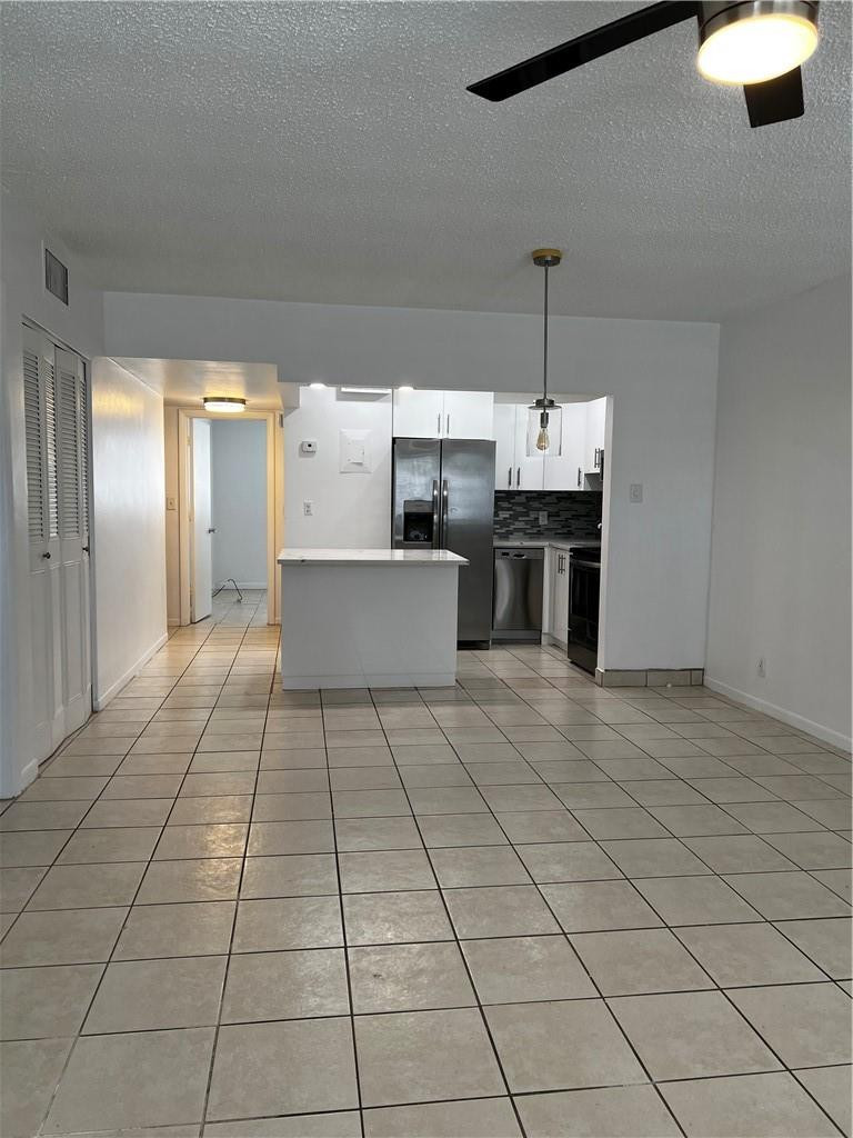 CANADIAN OCEAN BREEZE CONDO - Residential Lease