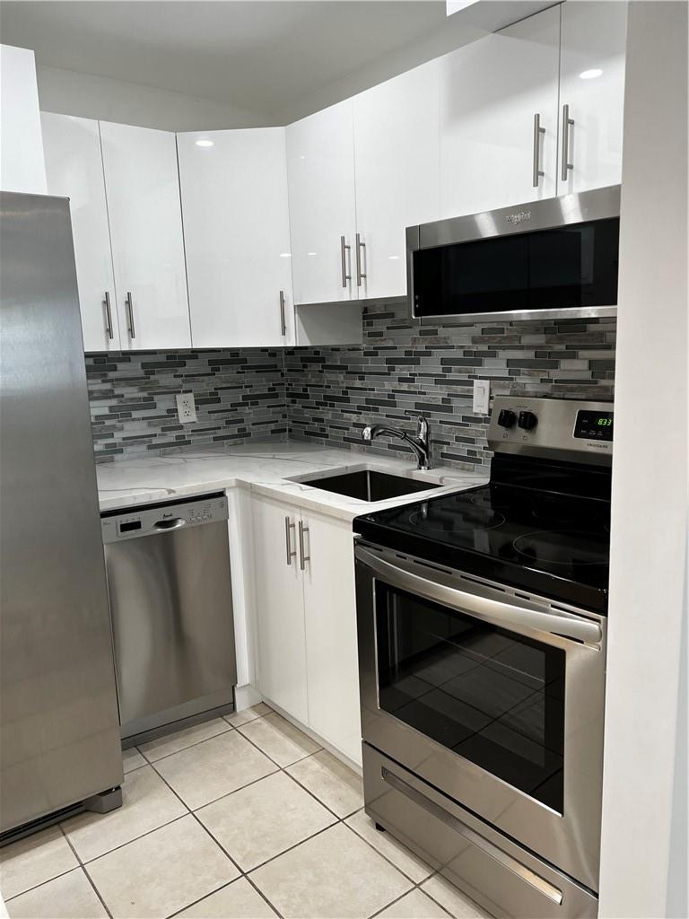 CANADIAN OCEAN BREEZE CONDO - Residential Lease