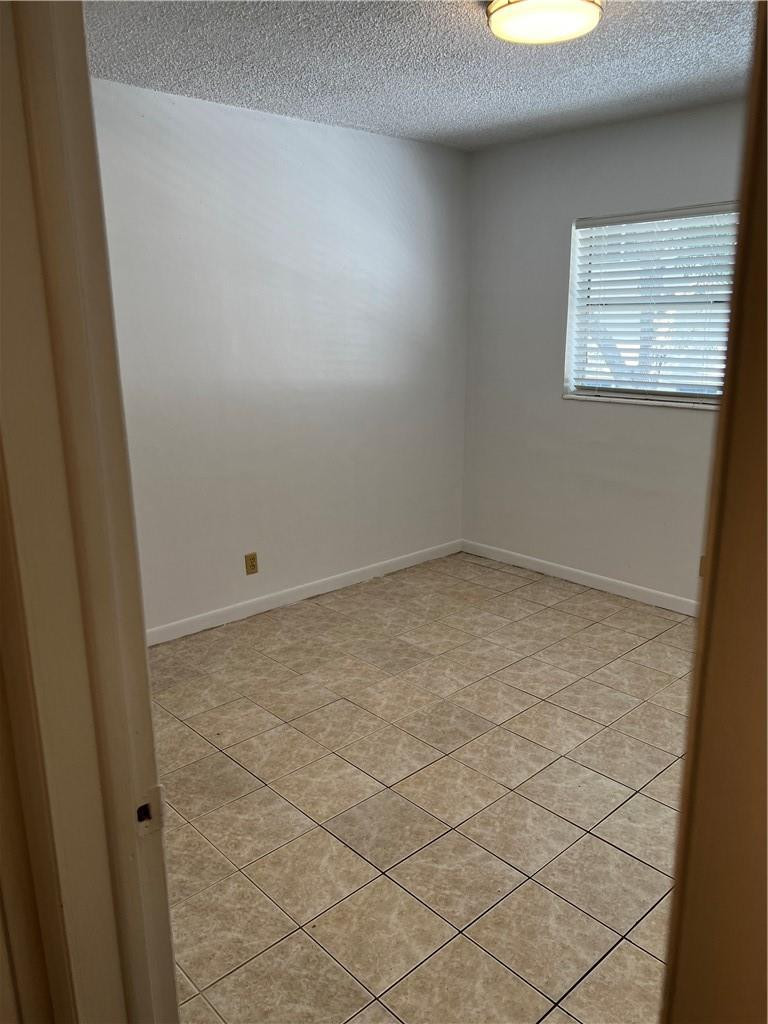 CANADIAN OCEAN BREEZE CONDO - Residential Lease