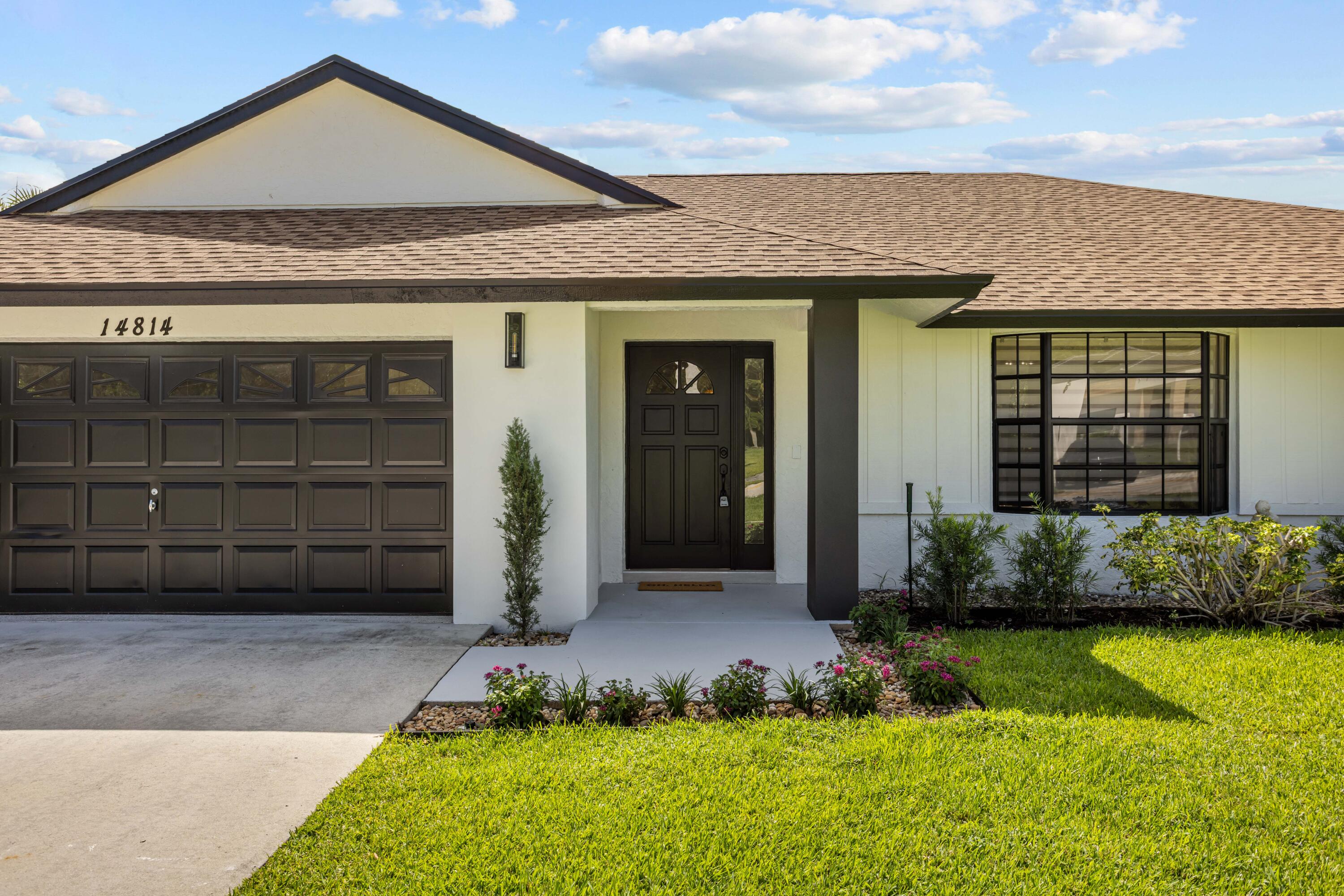 SUGAR POND MANOR OF WELLINGTON - Residential