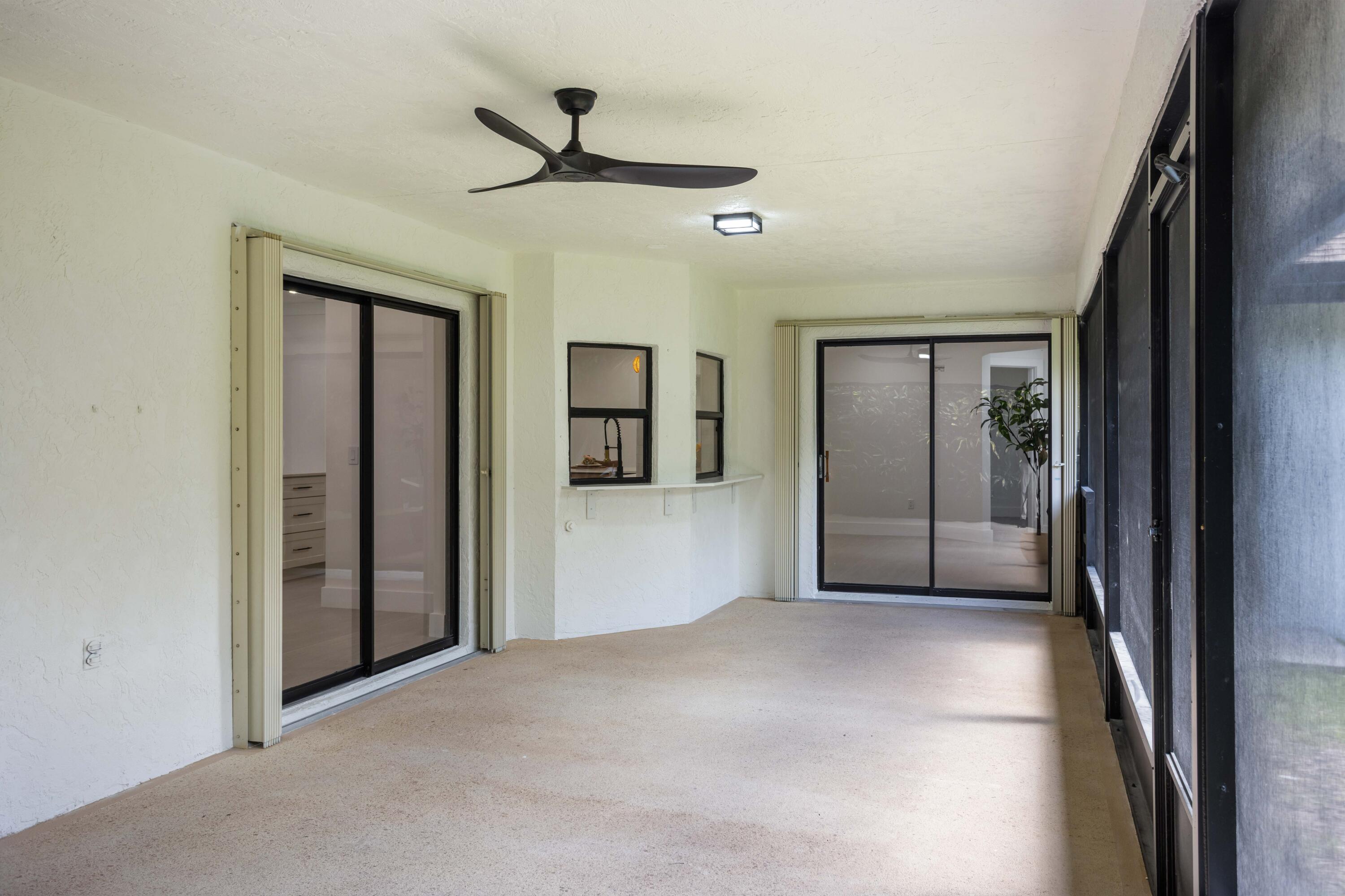 SUGAR POND MANOR OF WELLINGTON - Residential