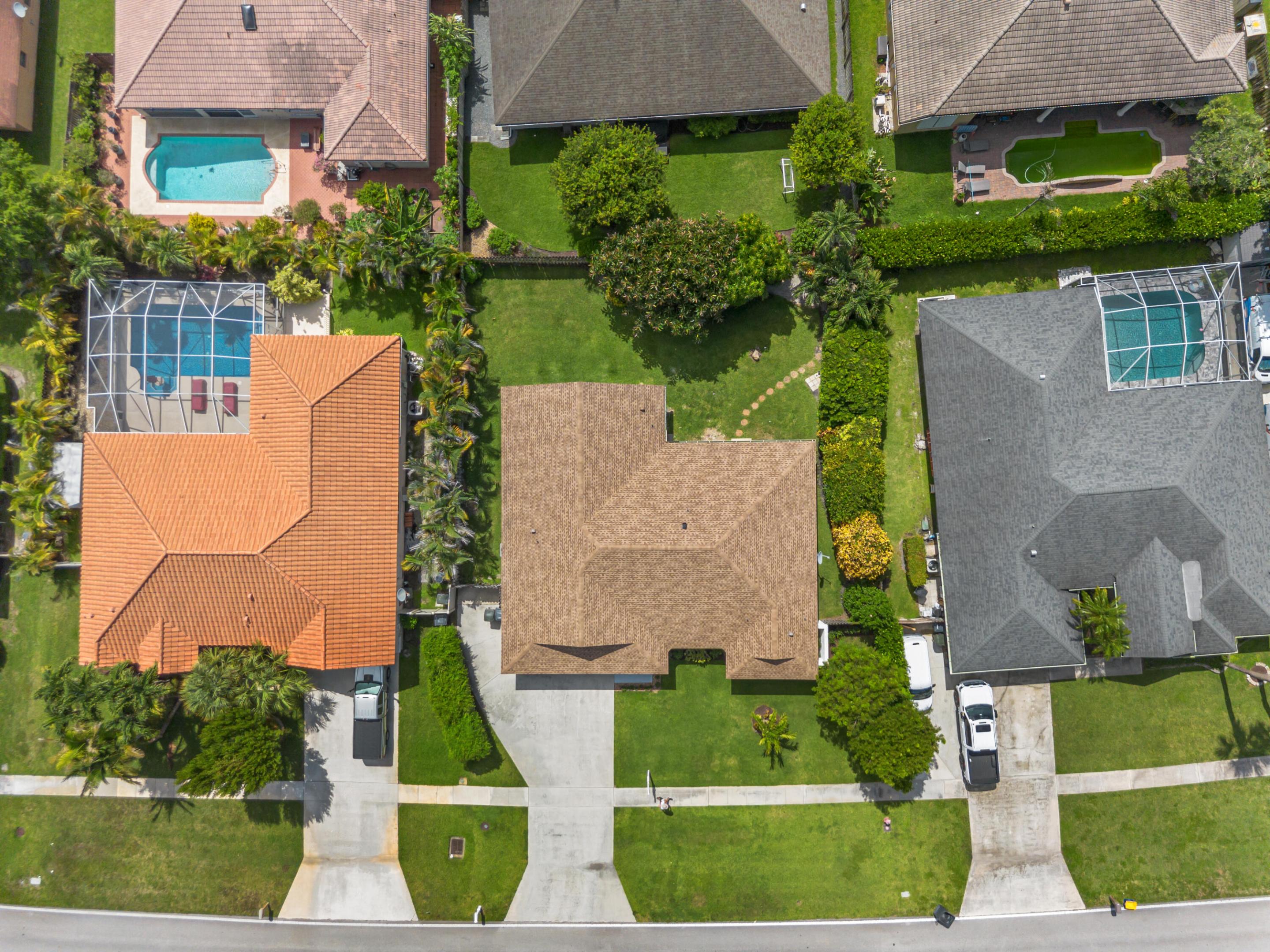 SUGAR POND MANOR OF WELLINGTON - Residential