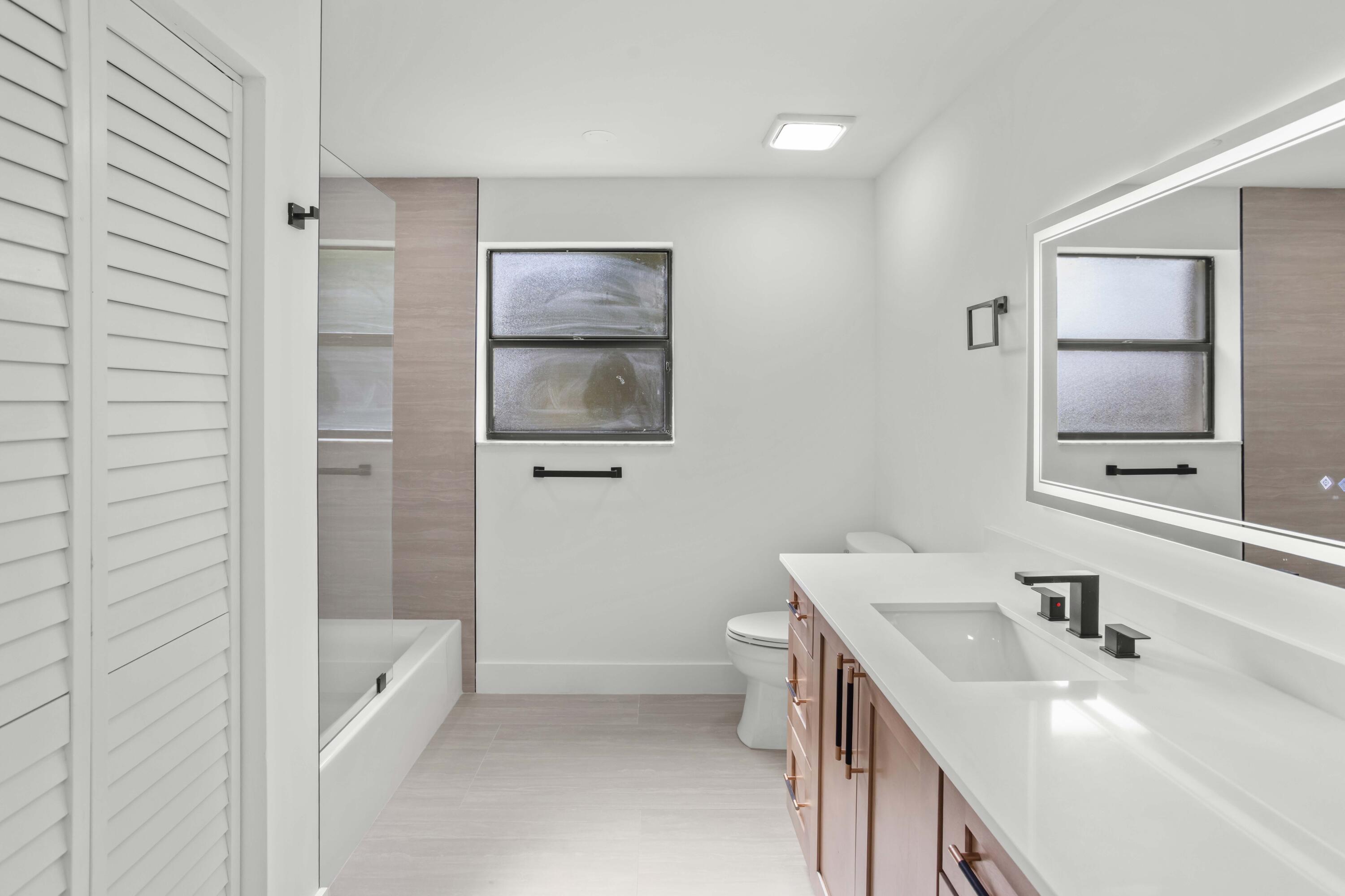 SUGAR POND MANOR OF WELLINGTON - Residential