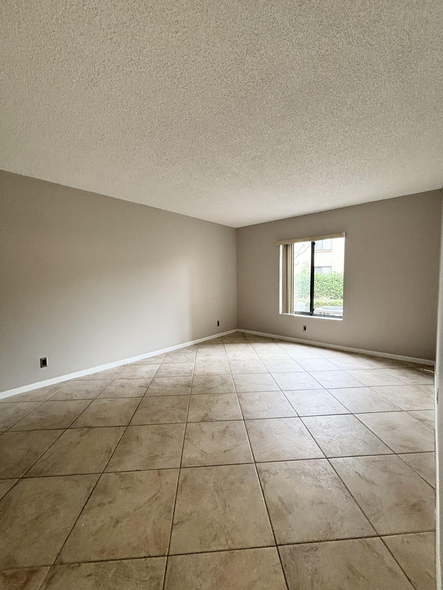 CHARTER CLUB OF PALM BEACH CONDO - Residential Lease