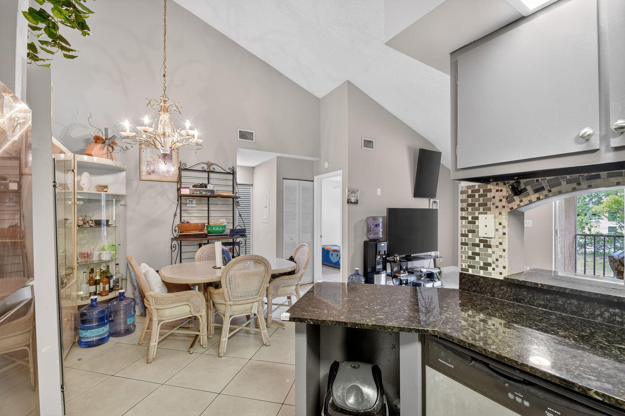 PINE HOLLOW CONDO - Residential Lease