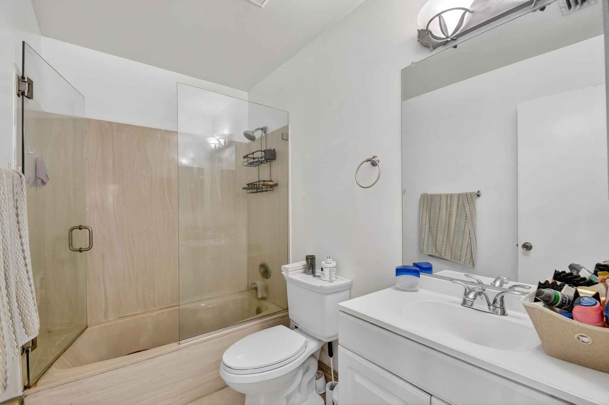 PINE HOLLOW CONDO - Residential Lease