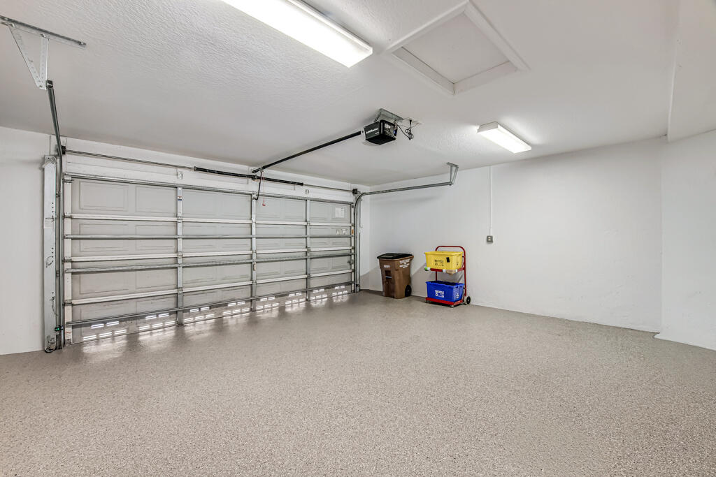 BAYWINDS/WINDJAMMER COVE CONDO - Residential