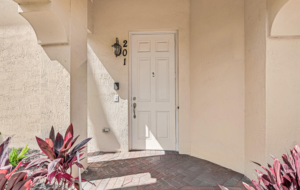 BAYWINDS/WINDJAMMER COVE CONDO - Residential