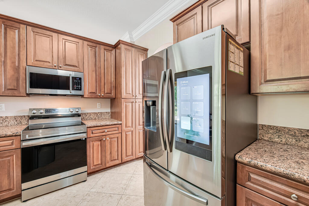 BAYWINDS/WINDJAMMER COVE CONDO - Residential
