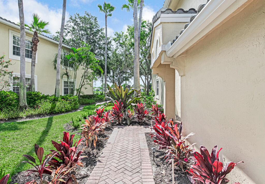 BAYWINDS/WINDJAMMER COVE CONDO - Residential