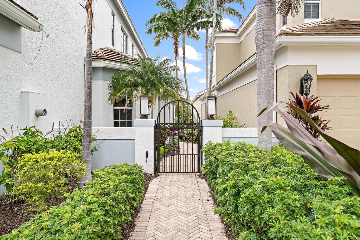 Baytowne Of Jonathans Landing - Residential