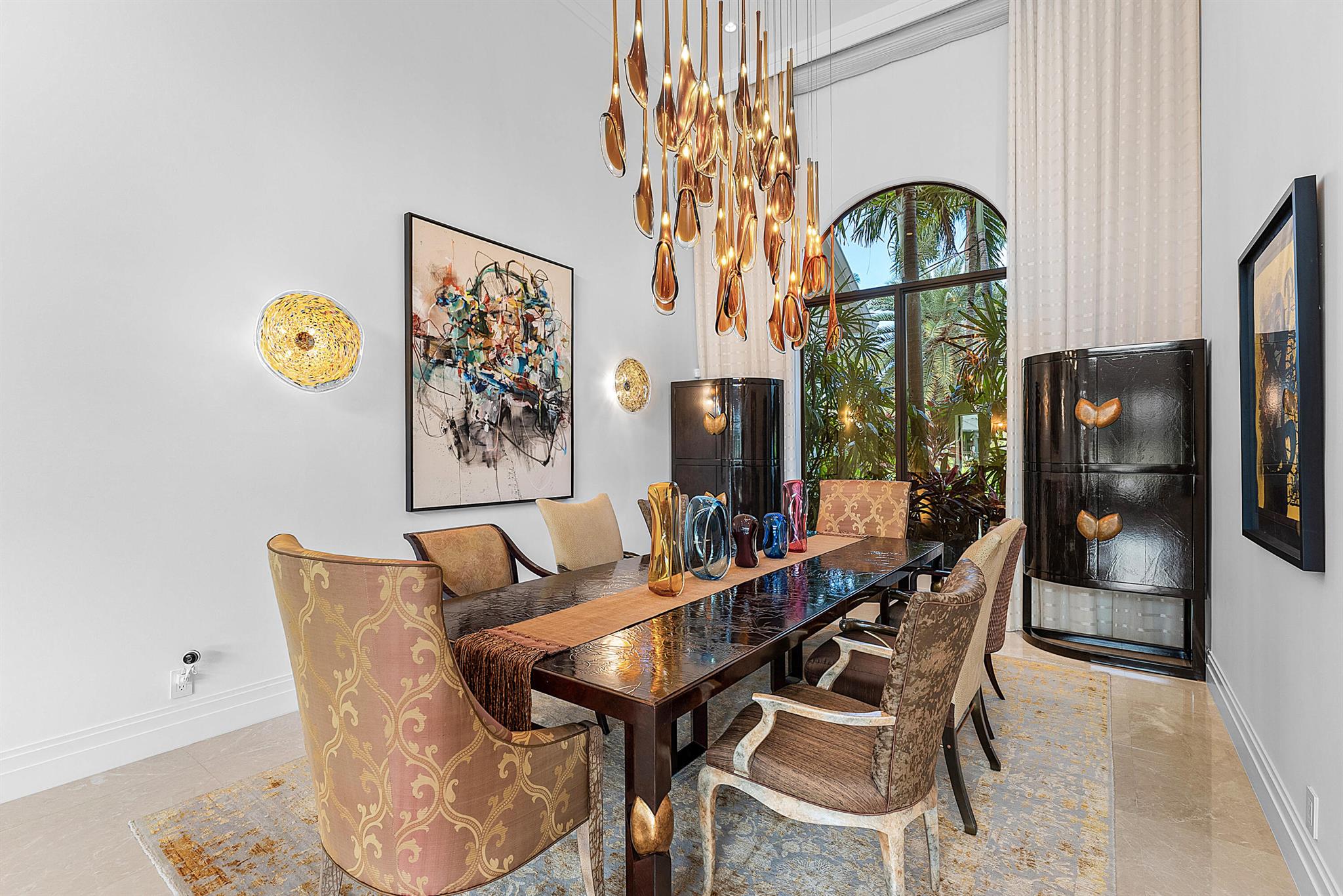 HOLLOWS / POLO CLUB - Residential