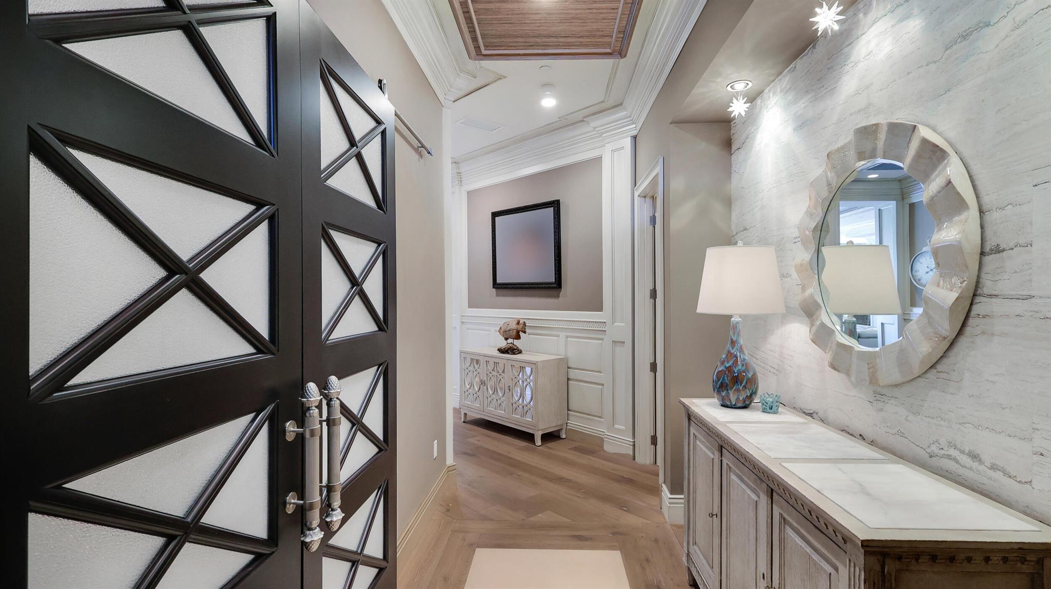 SEAGATE RESIDENCES CONDO - Residential