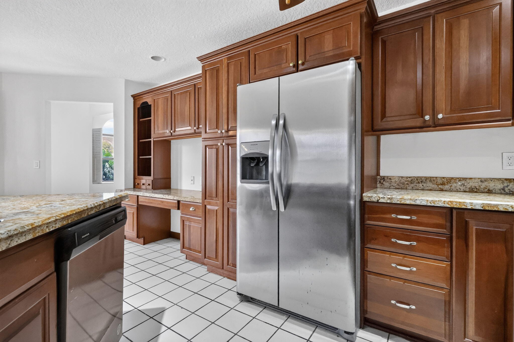 BRIGHTON LAKES - Residential