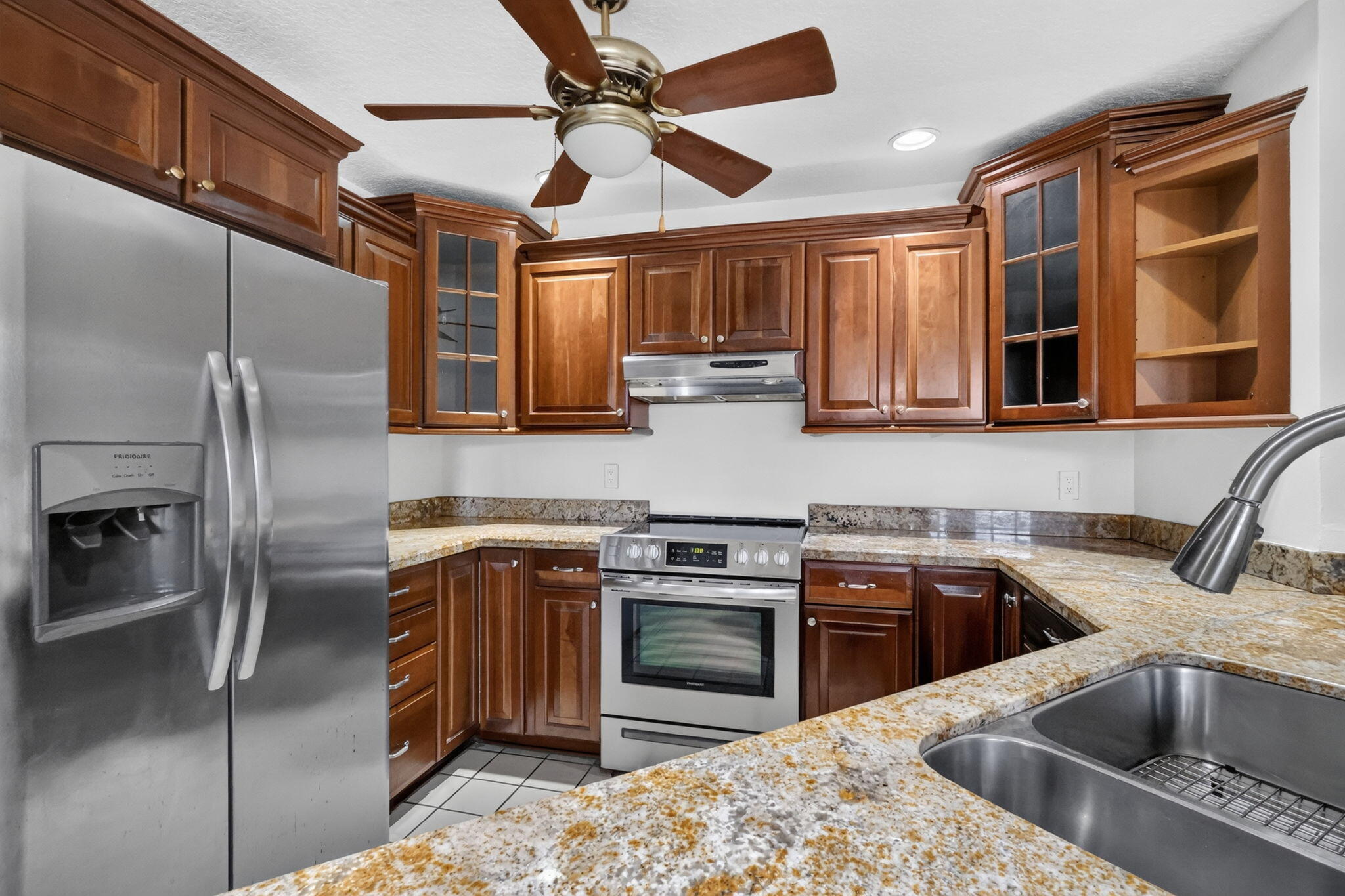 BRIGHTON LAKES - Residential