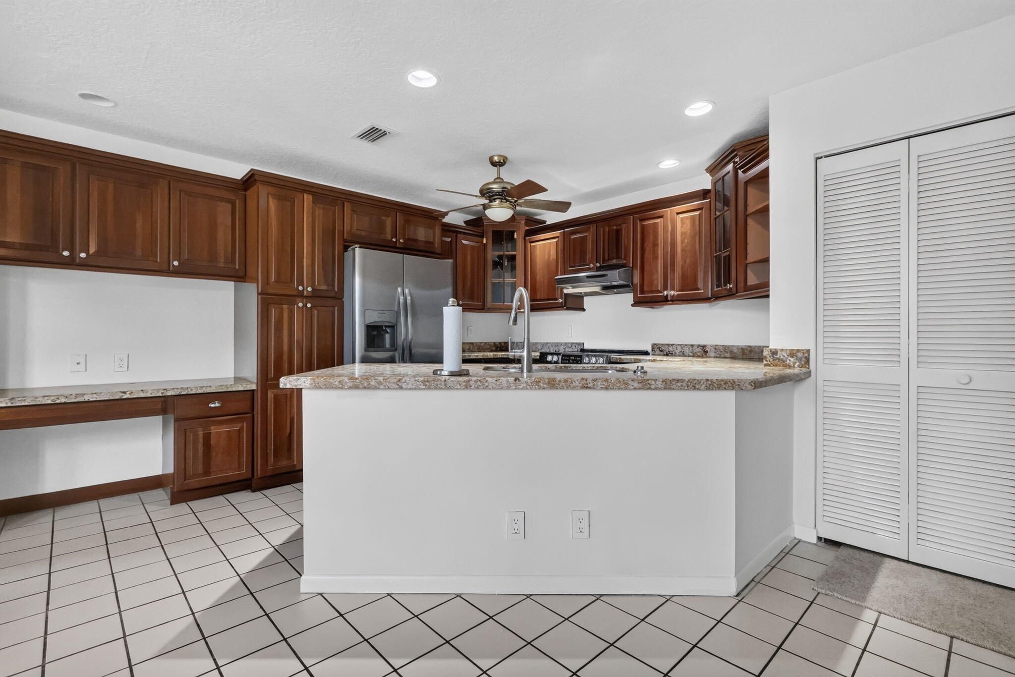 BRIGHTON LAKES - Residential