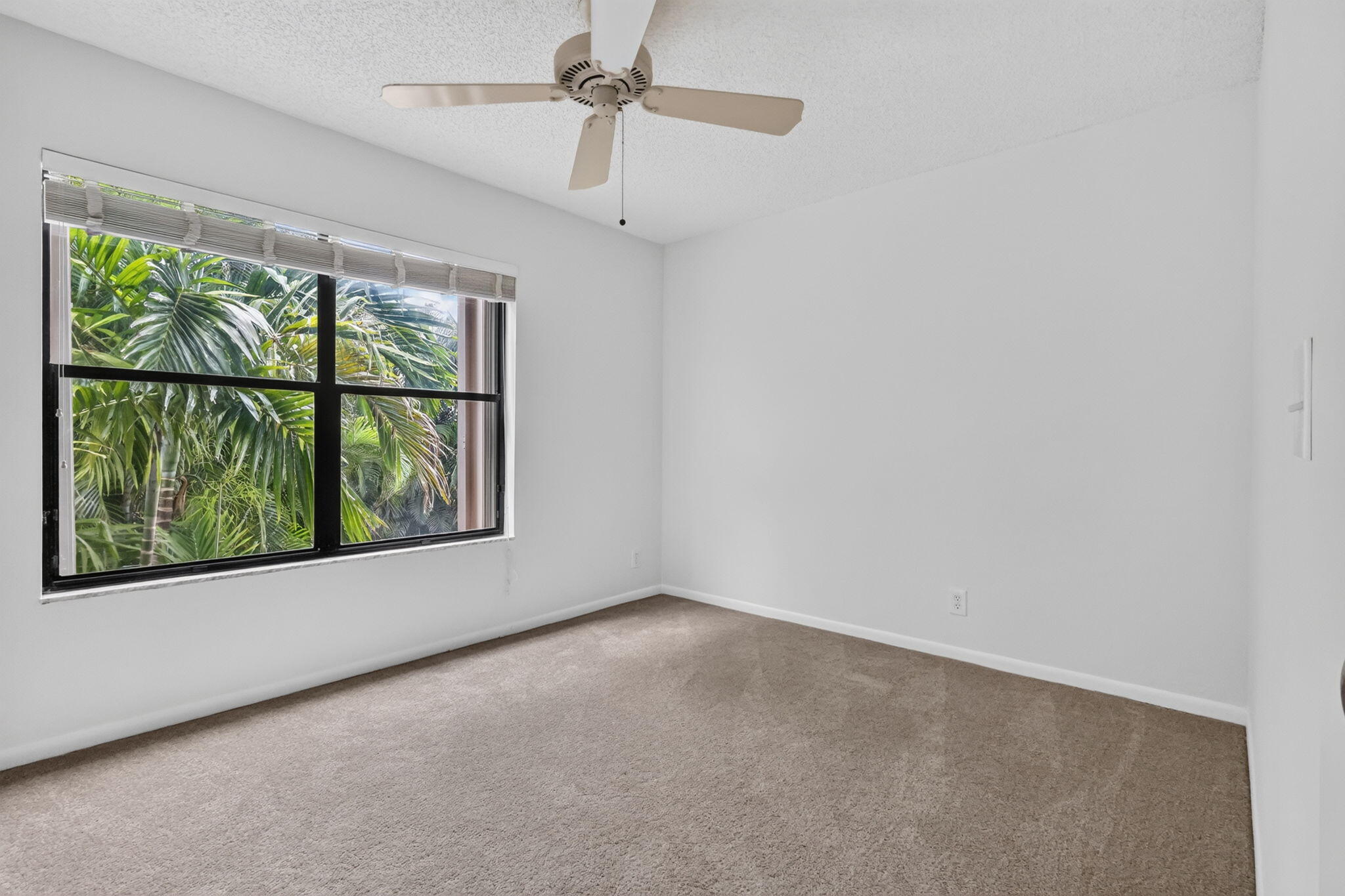 BRIGHTON LAKES - Residential