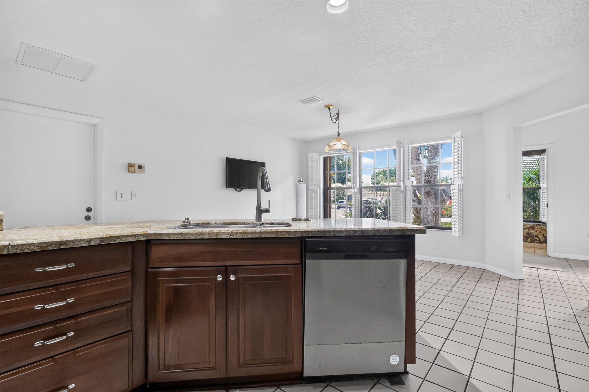 BRIGHTON LAKES - Residential